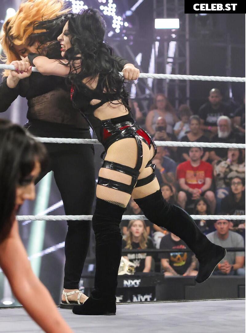 Stephanie vaquer Image 24081821