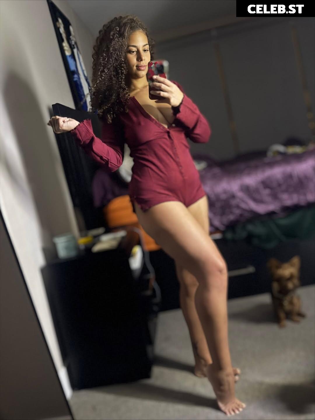 Samantha Irvin - WWE Image 24081125