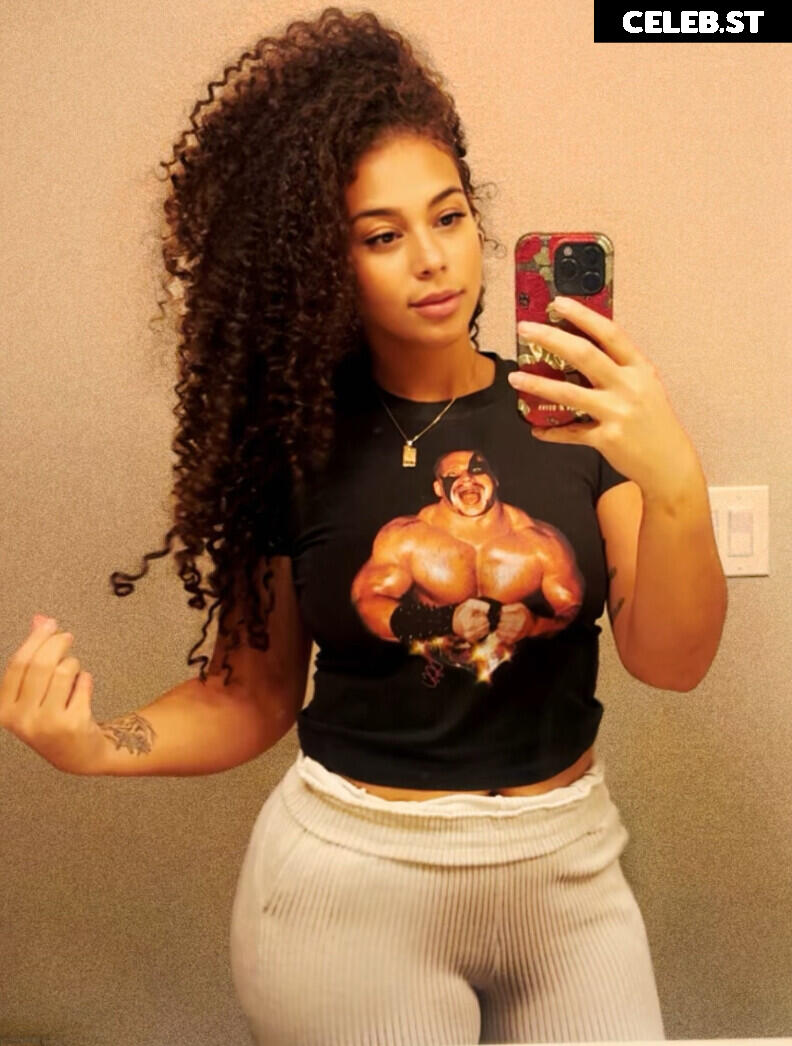 Samantha Irvin - WWE Image 24081133