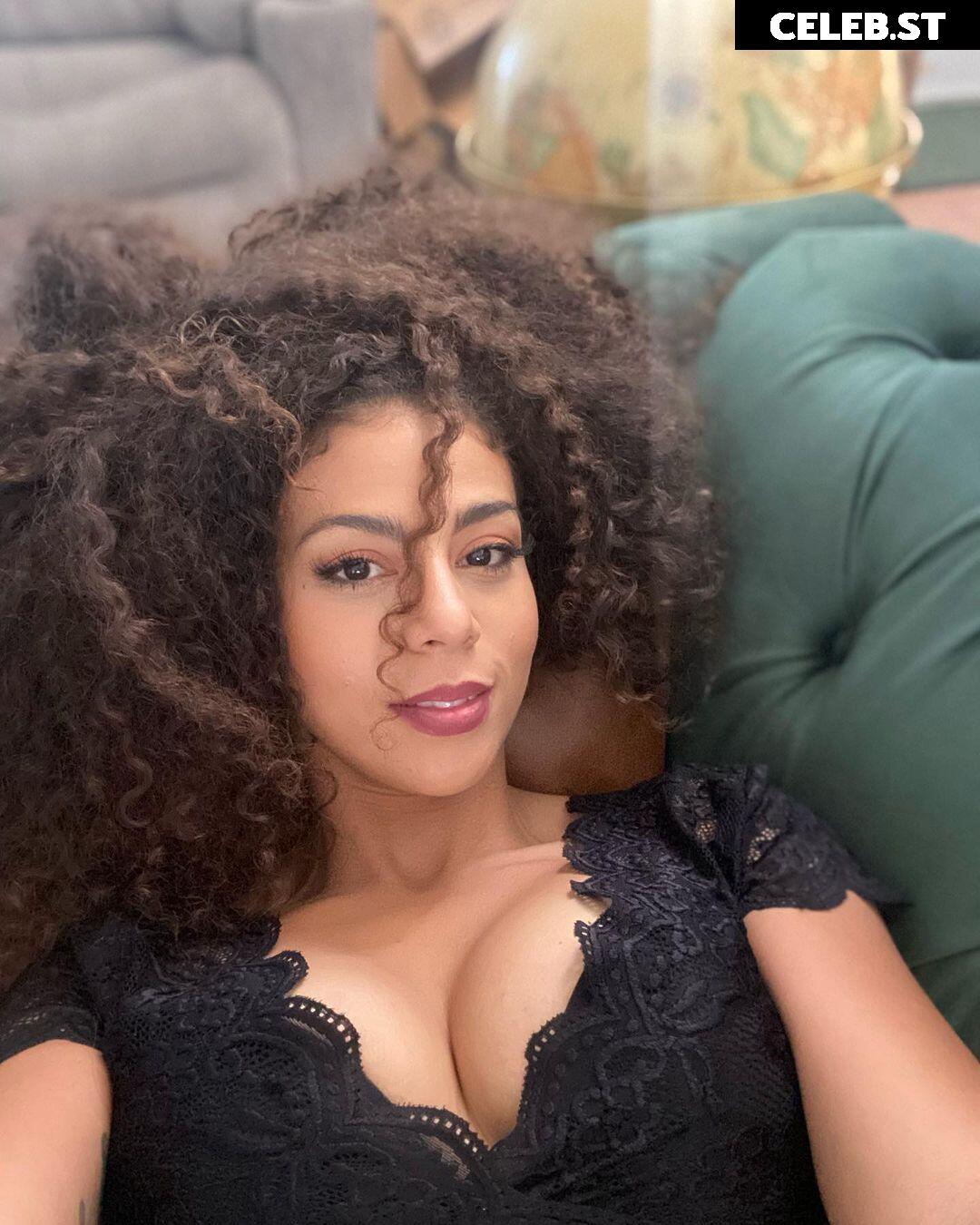 Samantha Irvin - WWE Image 24080864