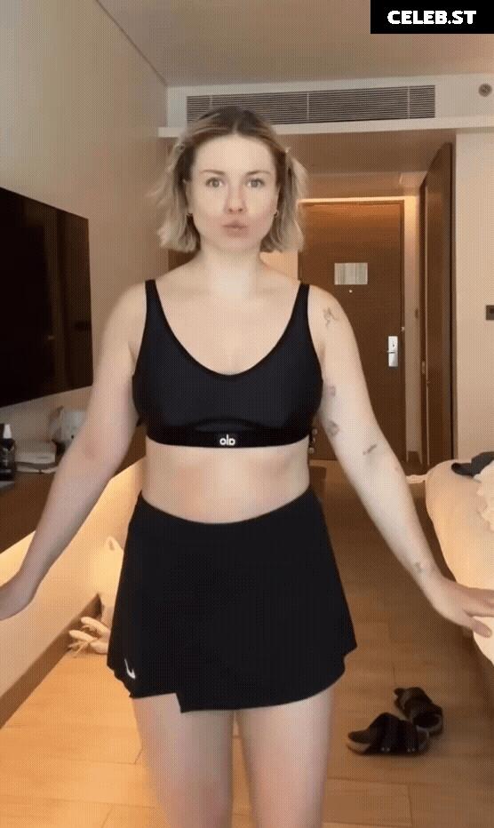 KellyMissesvlog Image 25921252