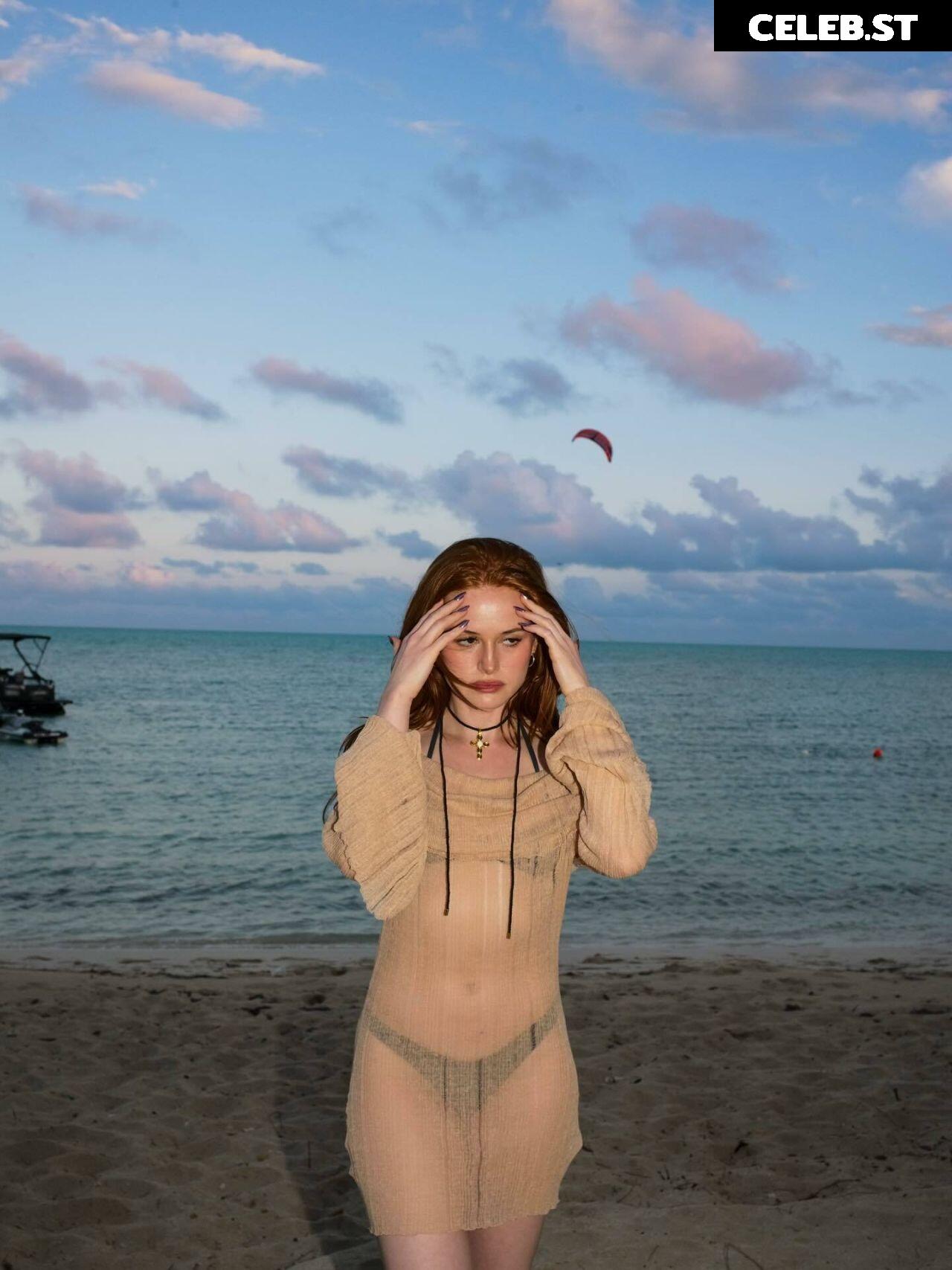 Madelaine Petsch Image 25935904