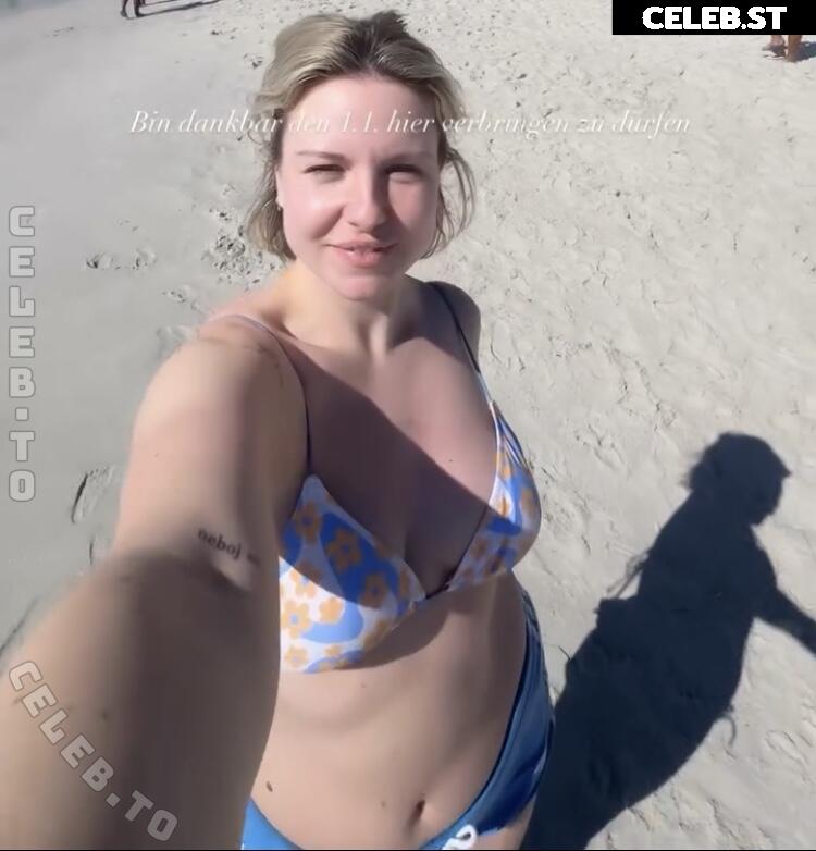 KellyMissesvlog Image 25995689