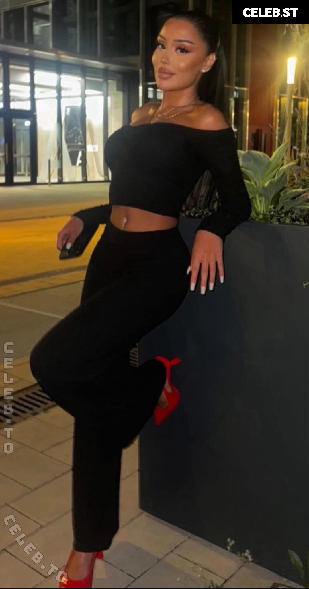 Demet Image 25994822