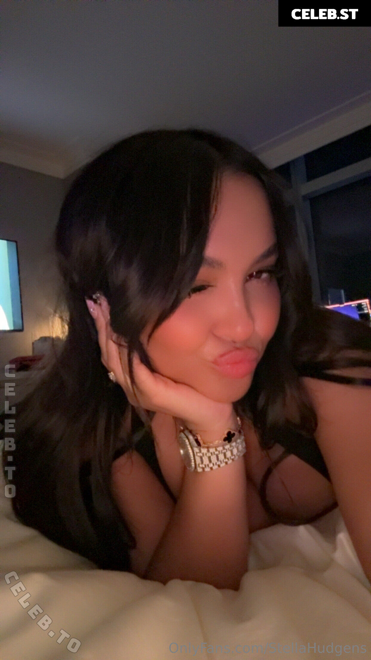Stella Hudgens Image 25987234