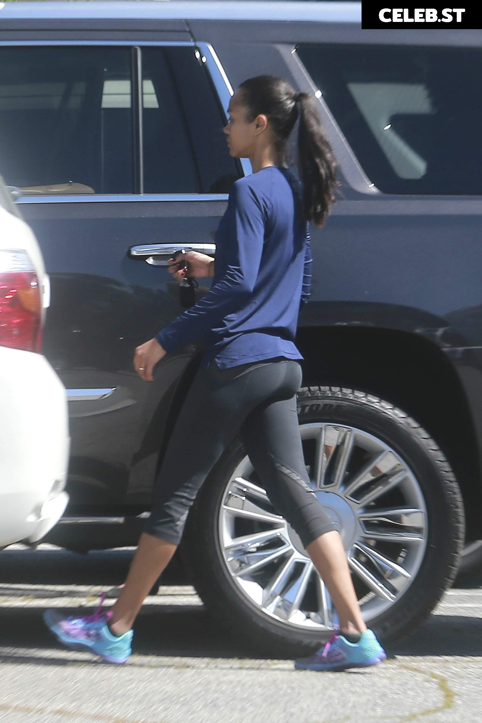 Zoe Saldana Image 25813049