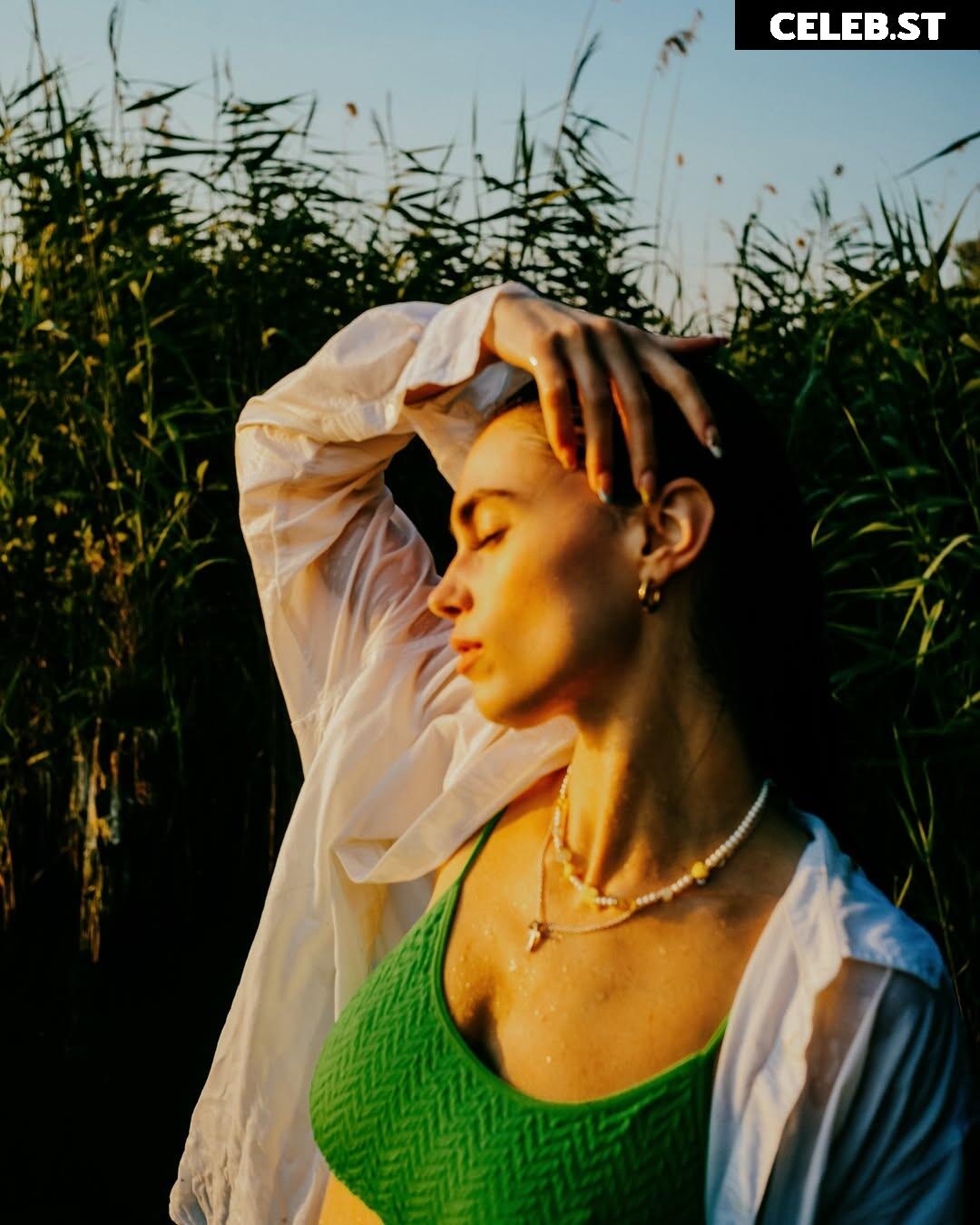 Charleen Weiss Image 25827941