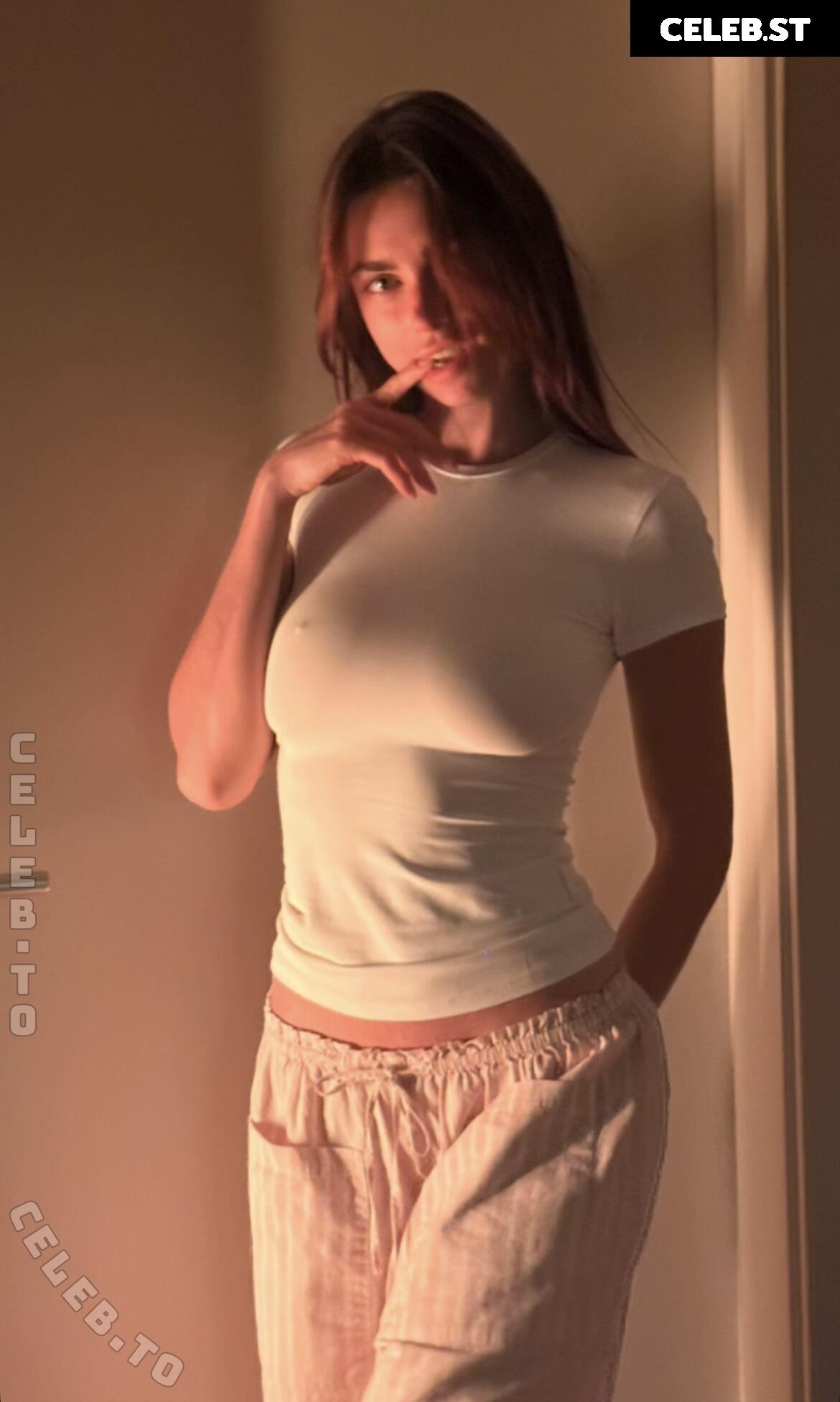 Charleen Weiss Image 25826193