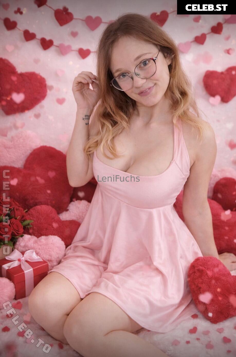 LeniFuchs Image 25804478