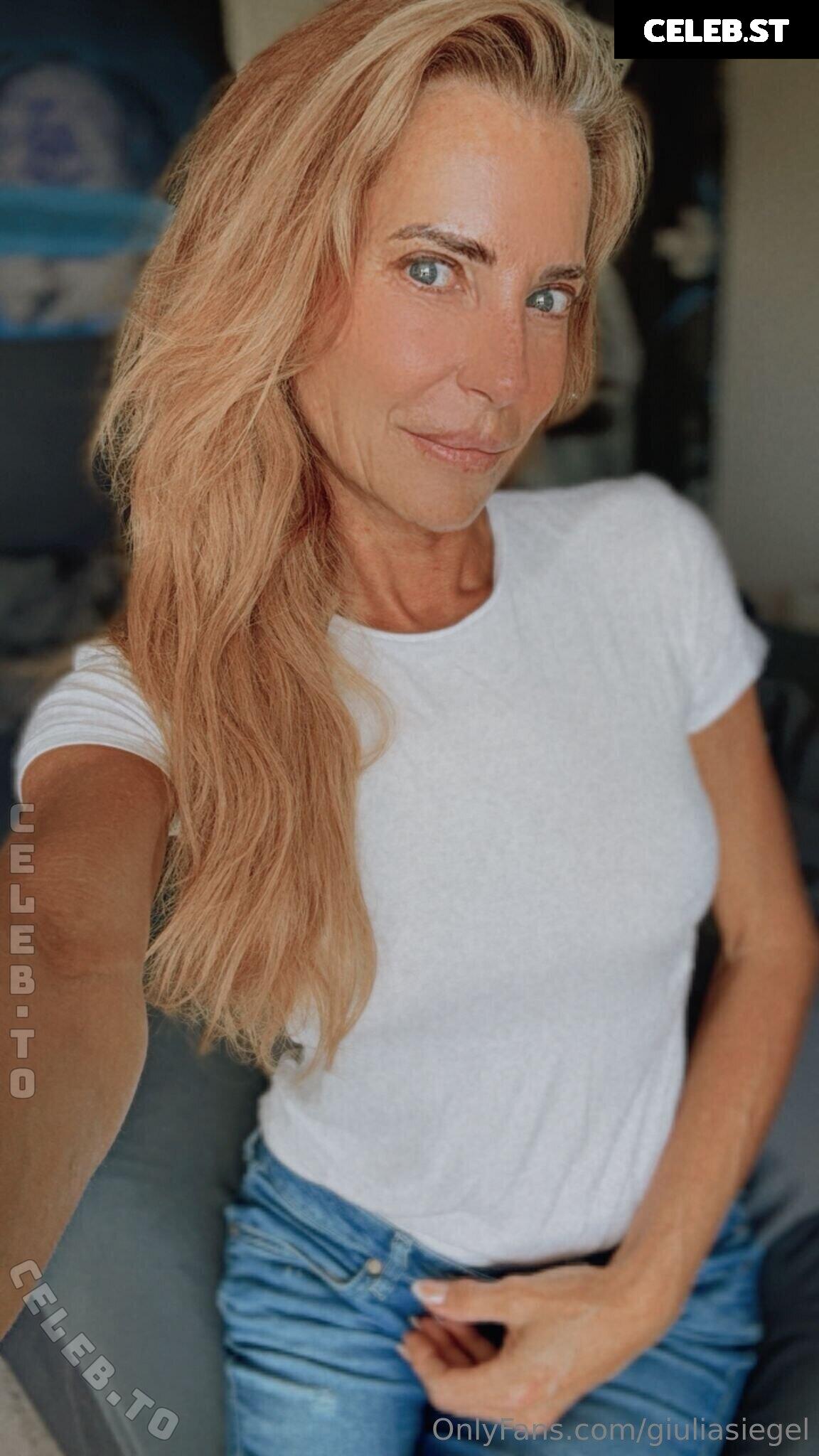 Giulia Siegel Image 25884861