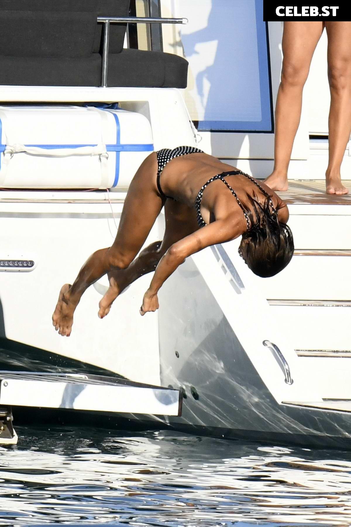 Elisabetta Canalis Image 25761651