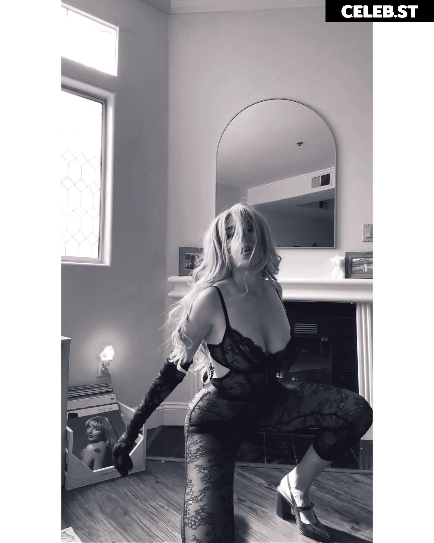 Courtney Miller Image 2571373