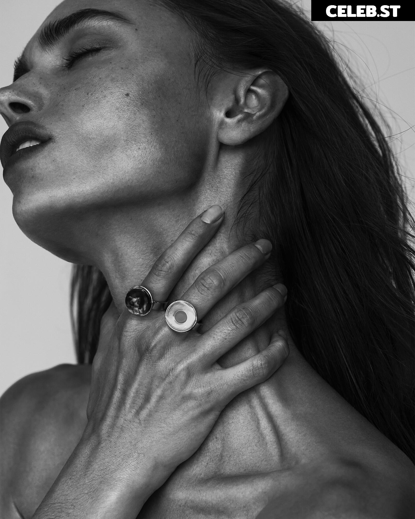 Charleen Weiss Image 25739844