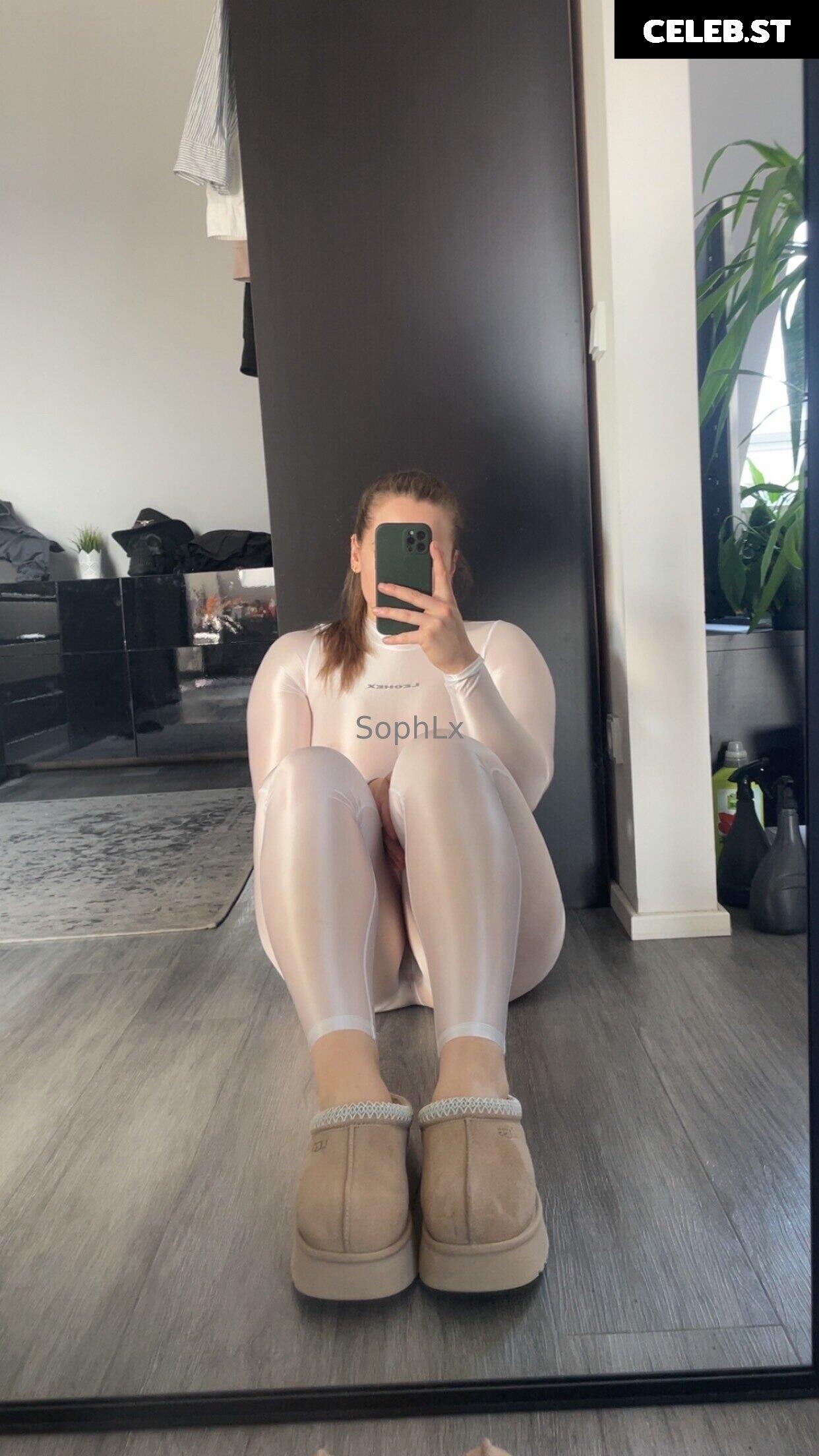 SophieLx Image 25705761
