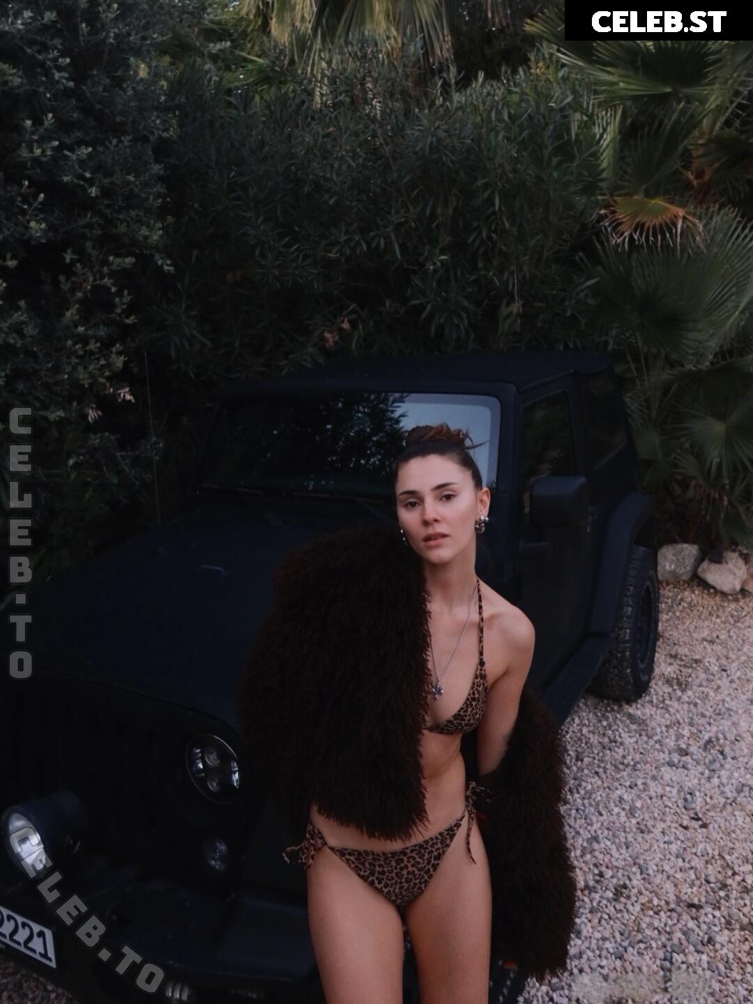 Stefanie Giesinger Image 25701440