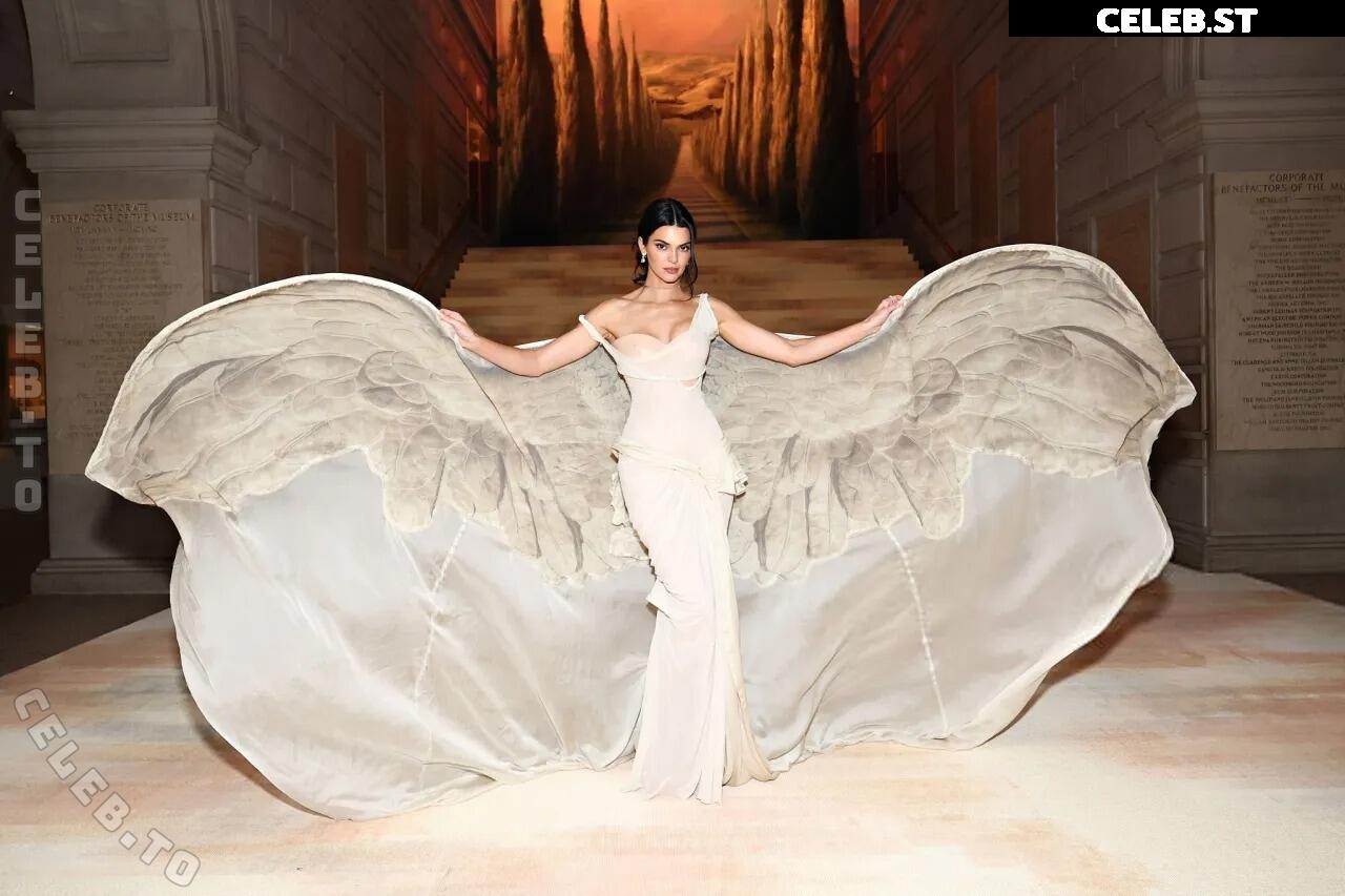 Kendall Jenner Image 25781426