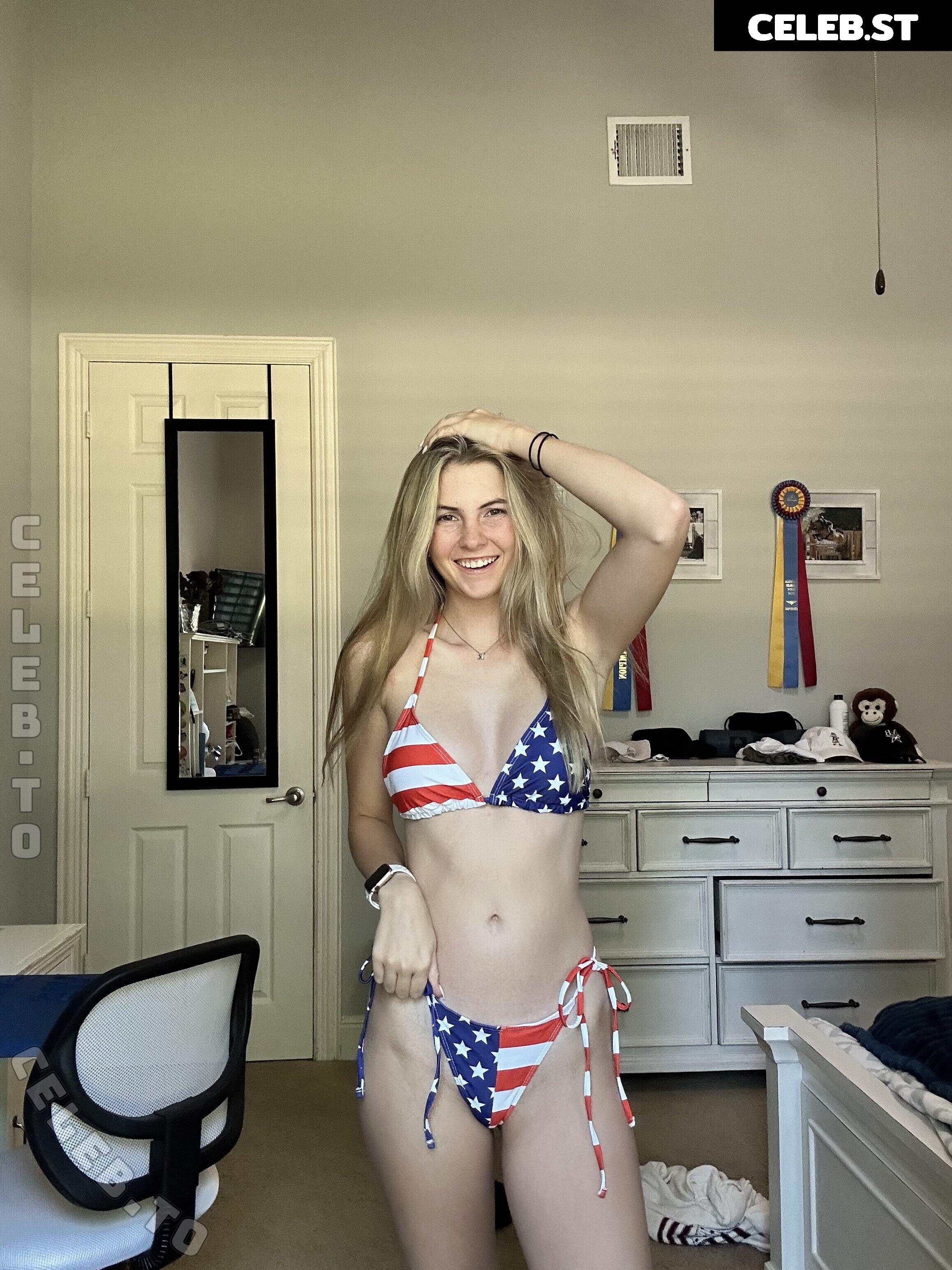 Lexi Smith Image 25651319