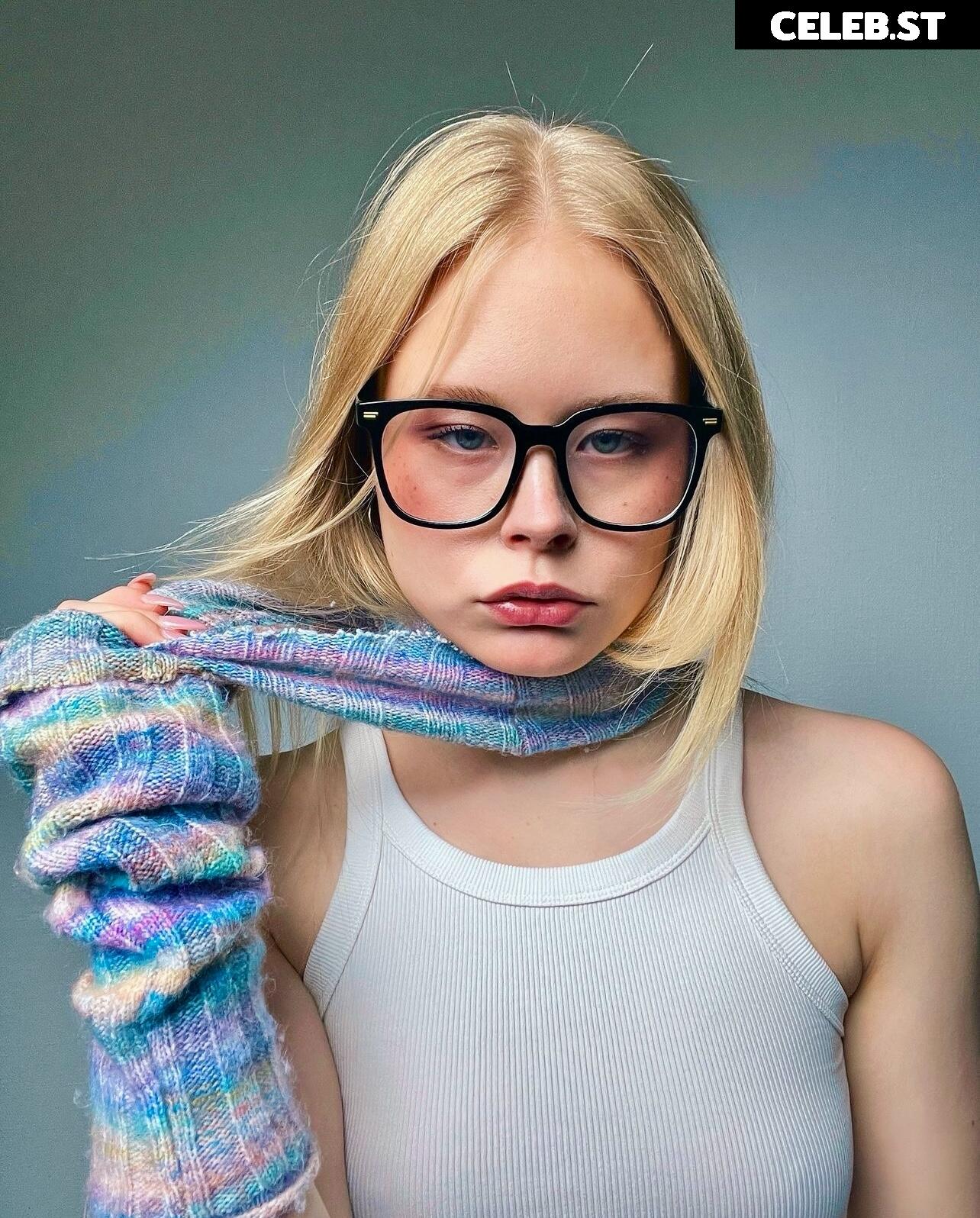 Marieejoan Image 2566856