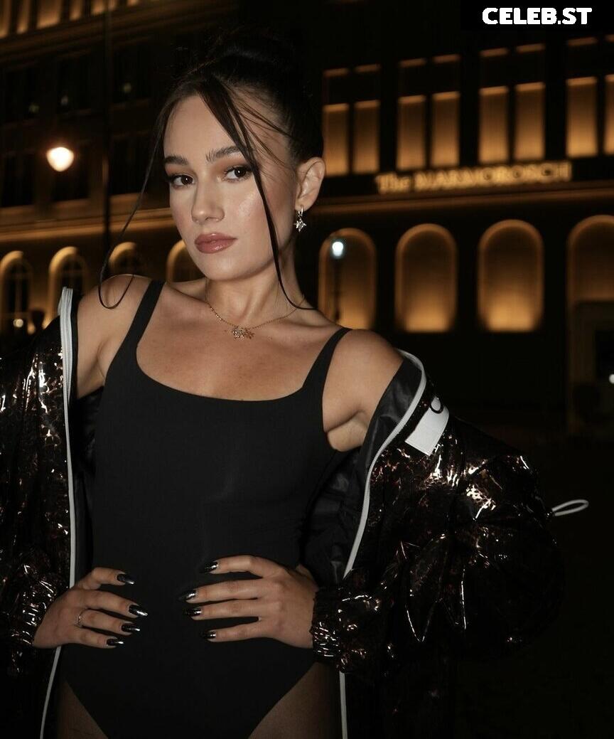 mimimp Image 2566604