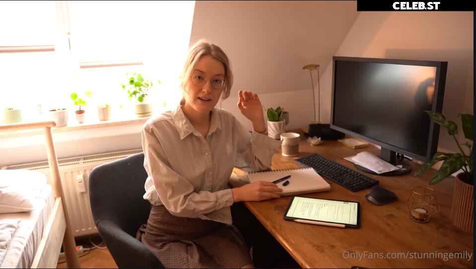 ASMR Emily Image 2567518
