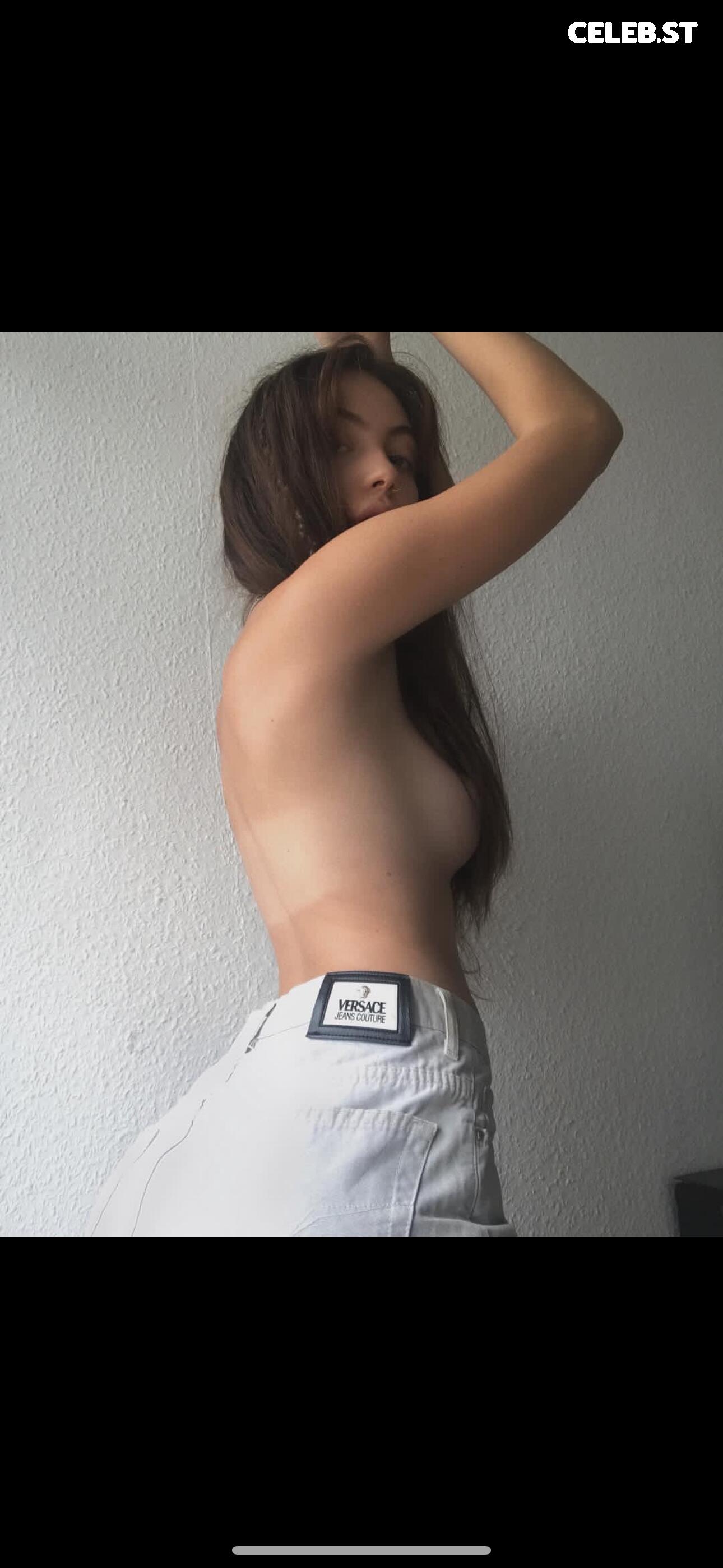 Viktoria Krause Image 2564799