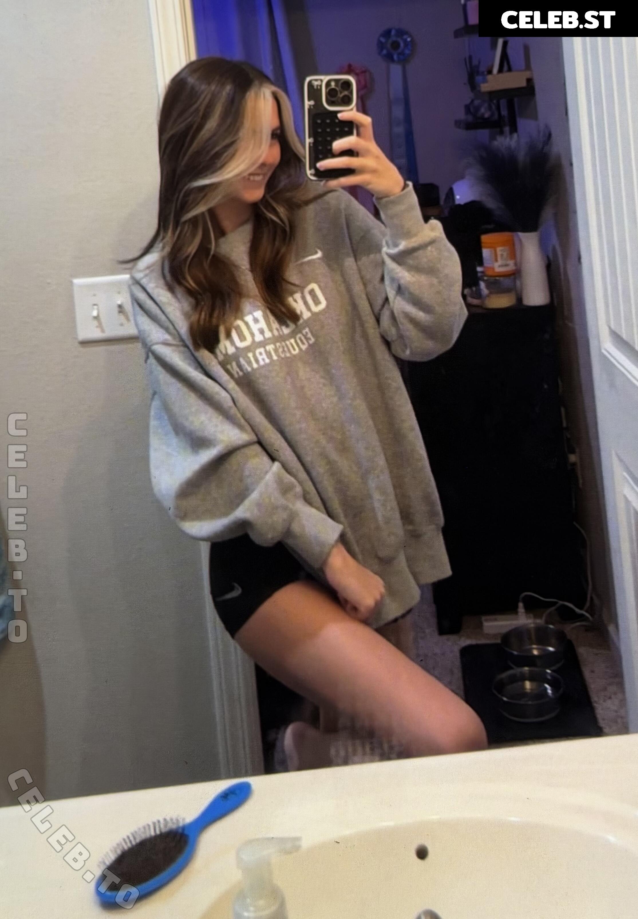 Lexi Smith Image 25617864