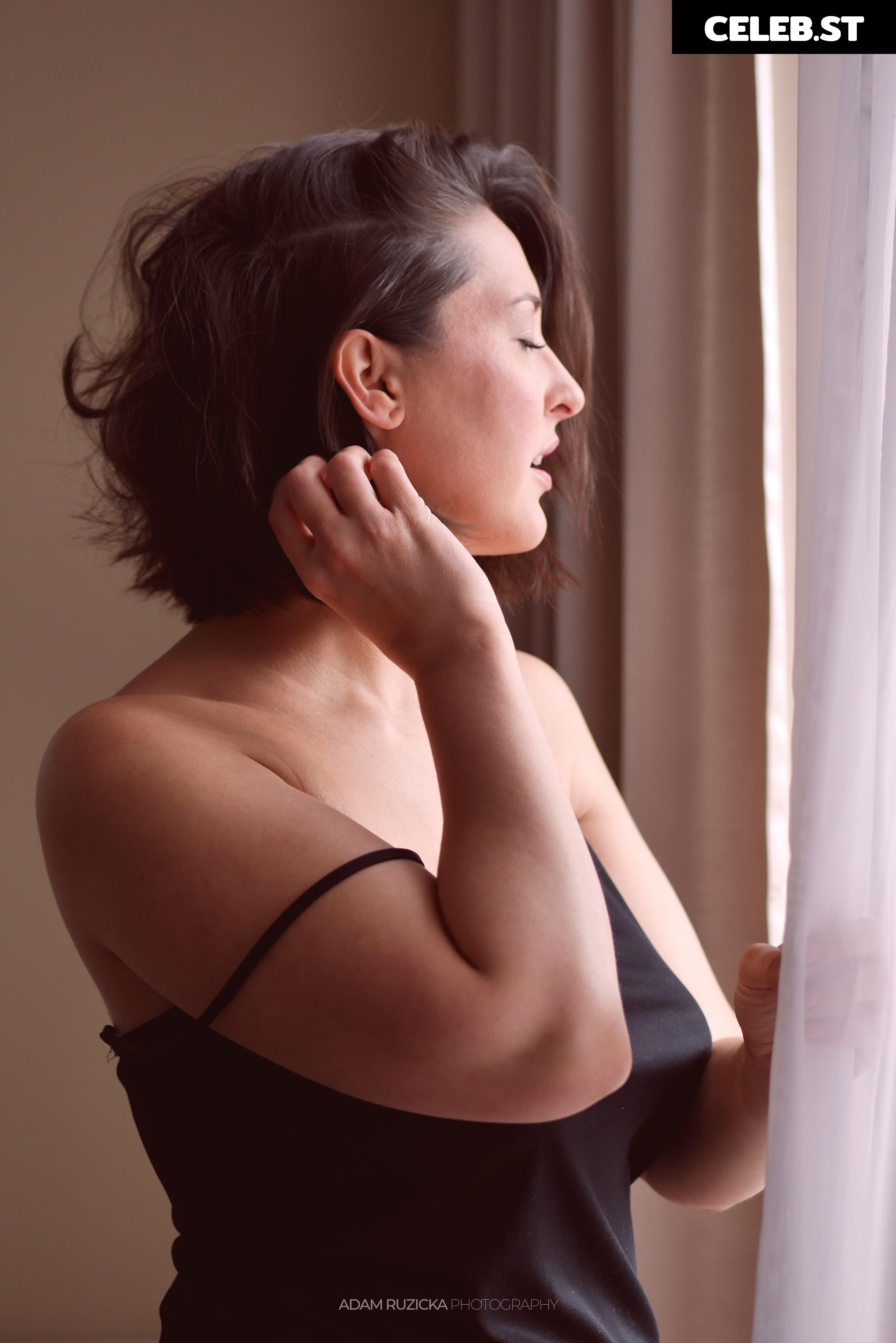 Kate Z Image 2562609