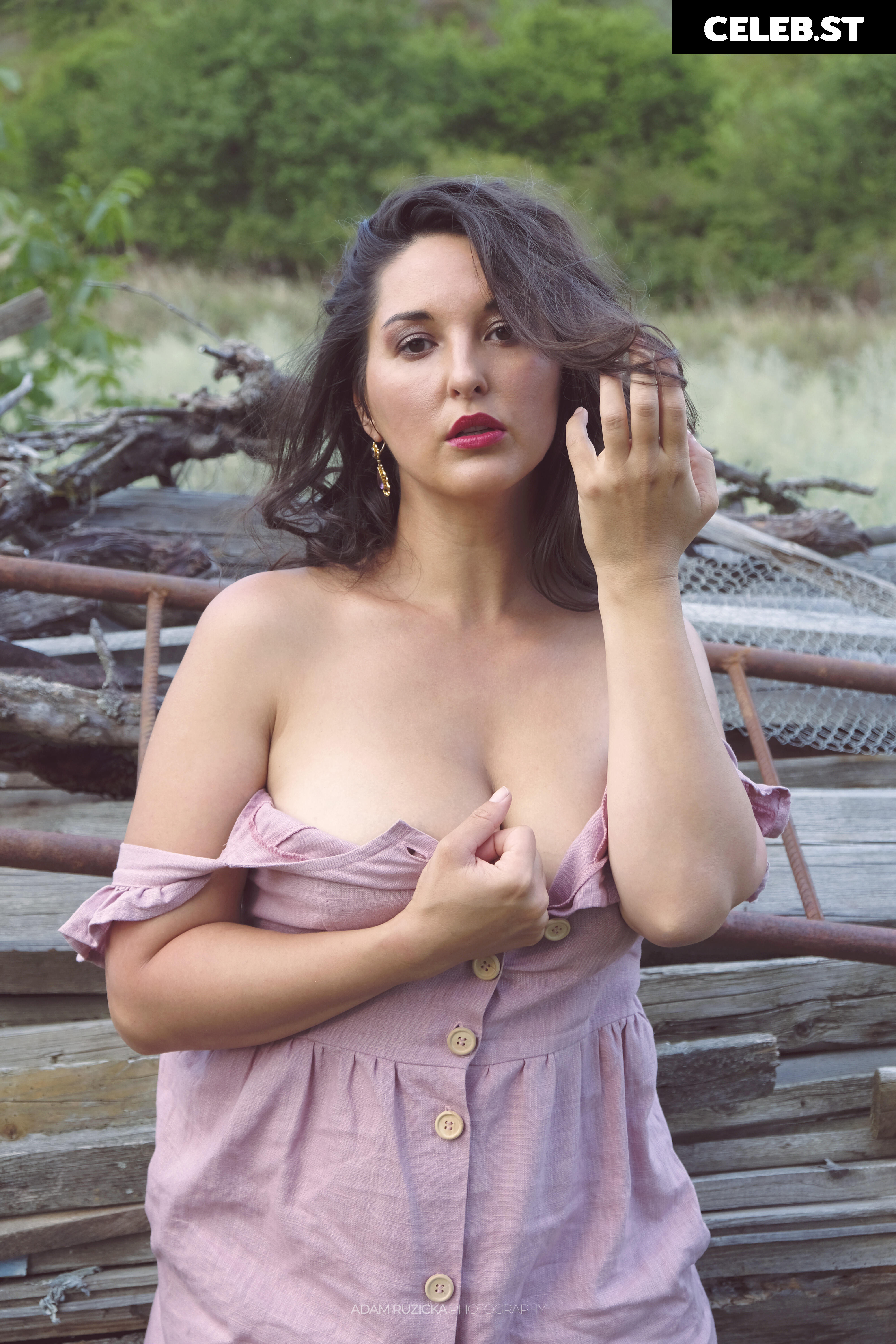 Kate Z Image 2563089