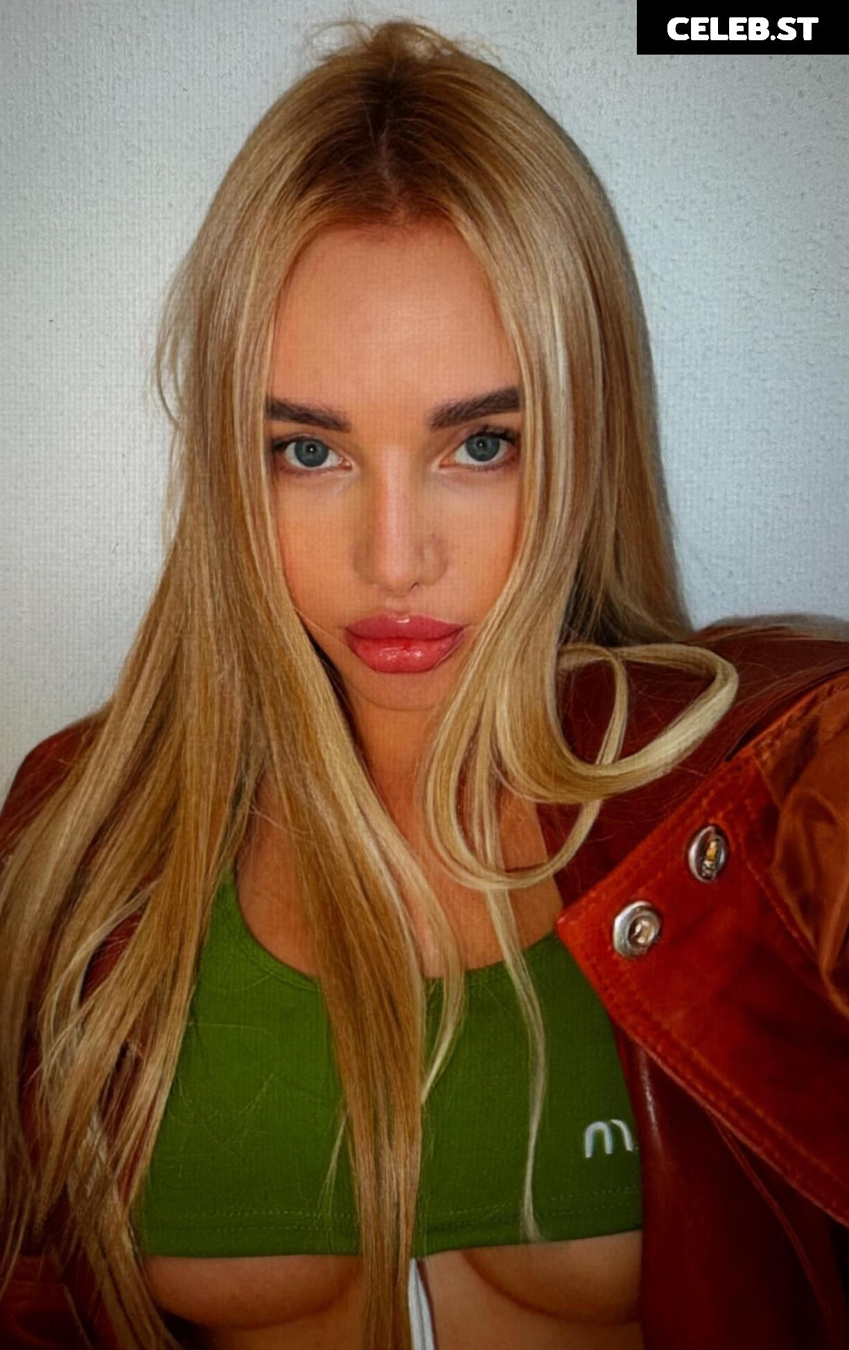 Olya Abramovich Image 2568859