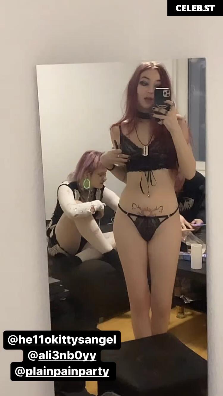 G0th_bunnii Image 2568414