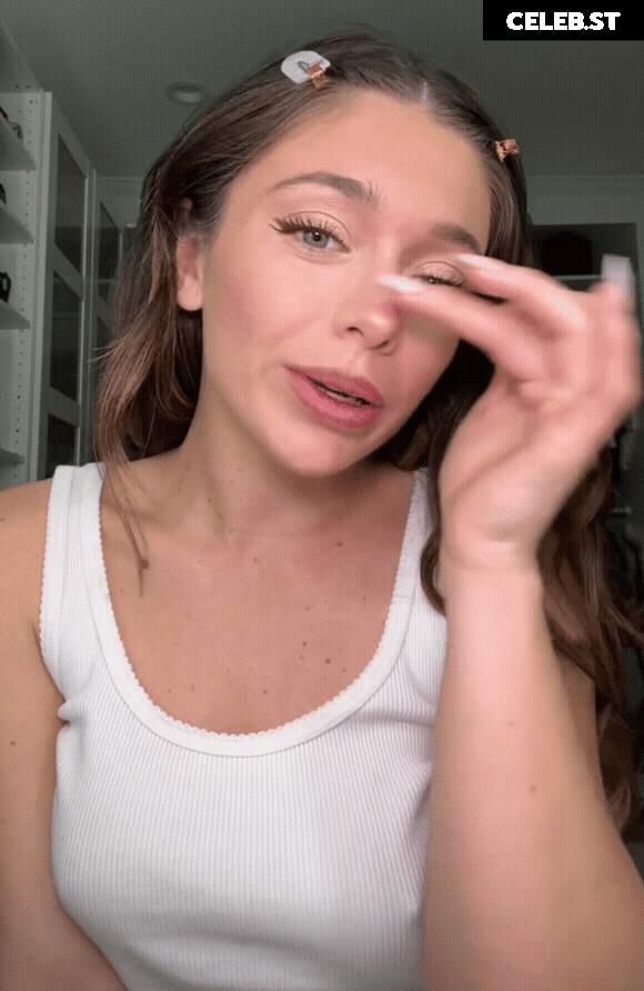 Tabitha Swatosh Image 2568749