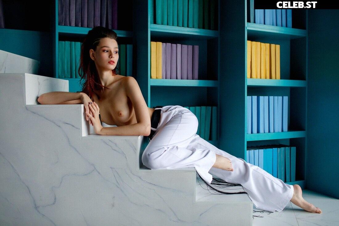 Irina Telicheva Image 2557401