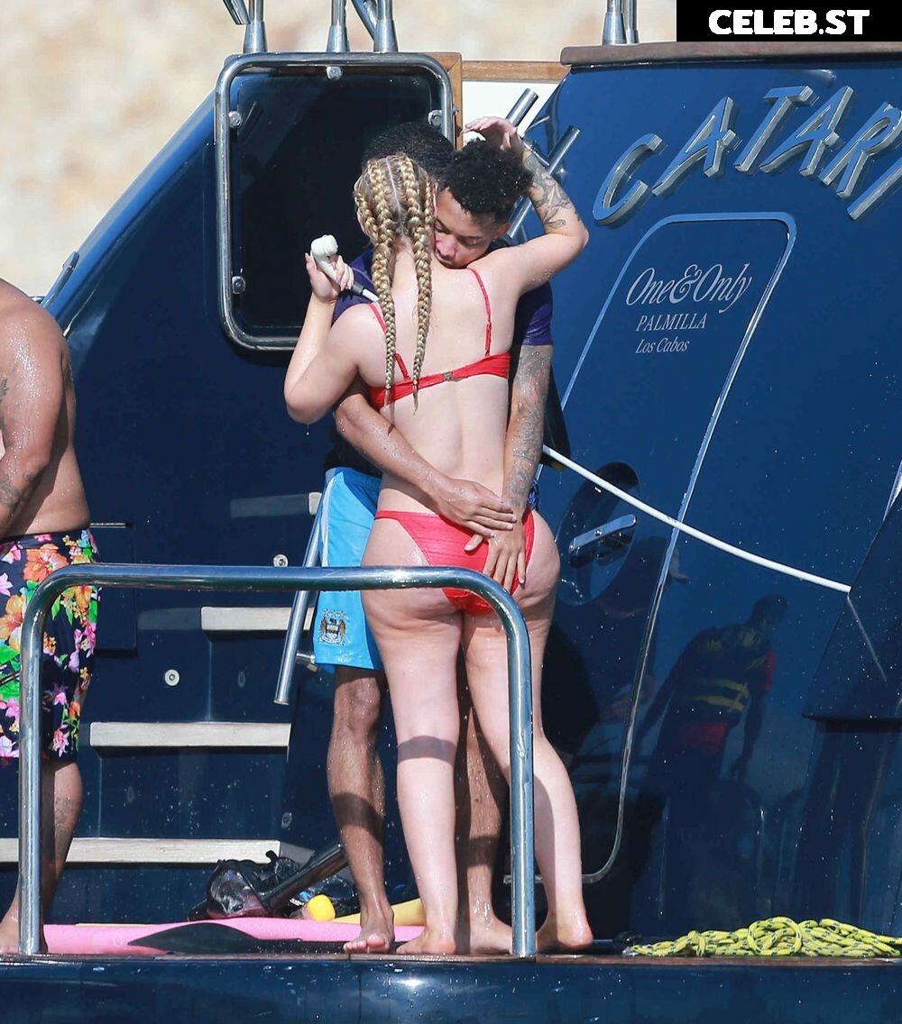 Iggy Azalea Image 25573780