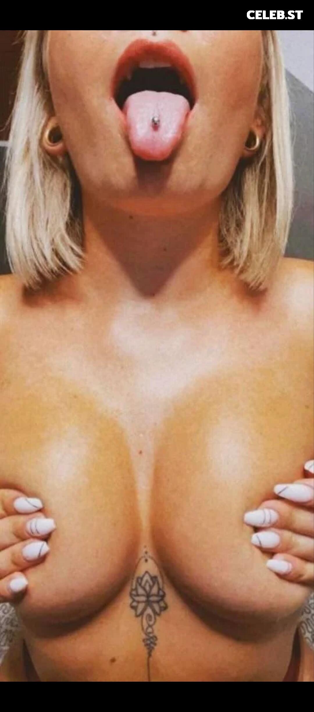 JuicyLou Image 2552450