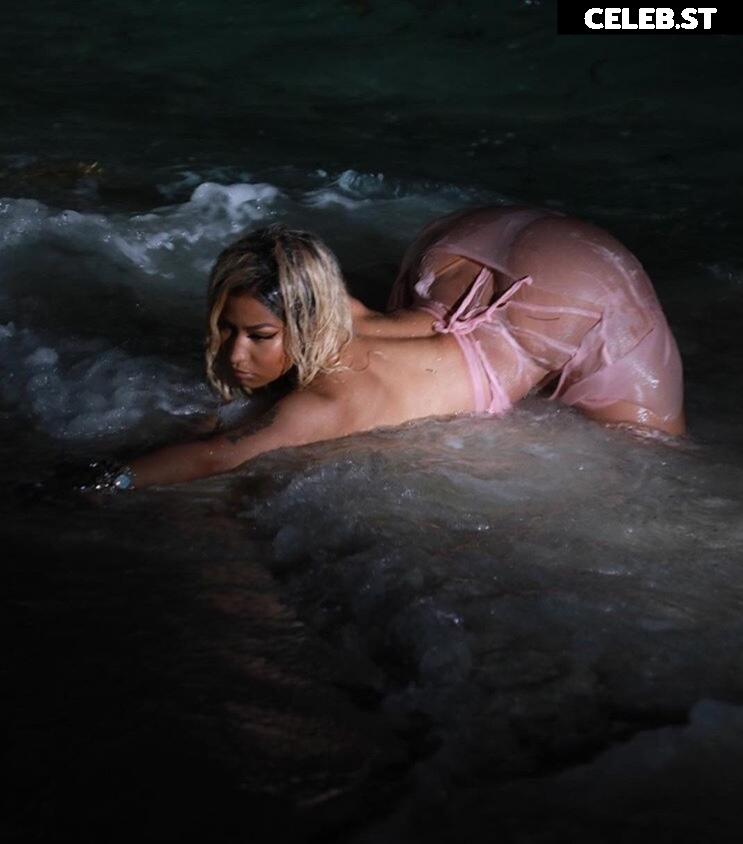 Nicki Minaj Image 25585279