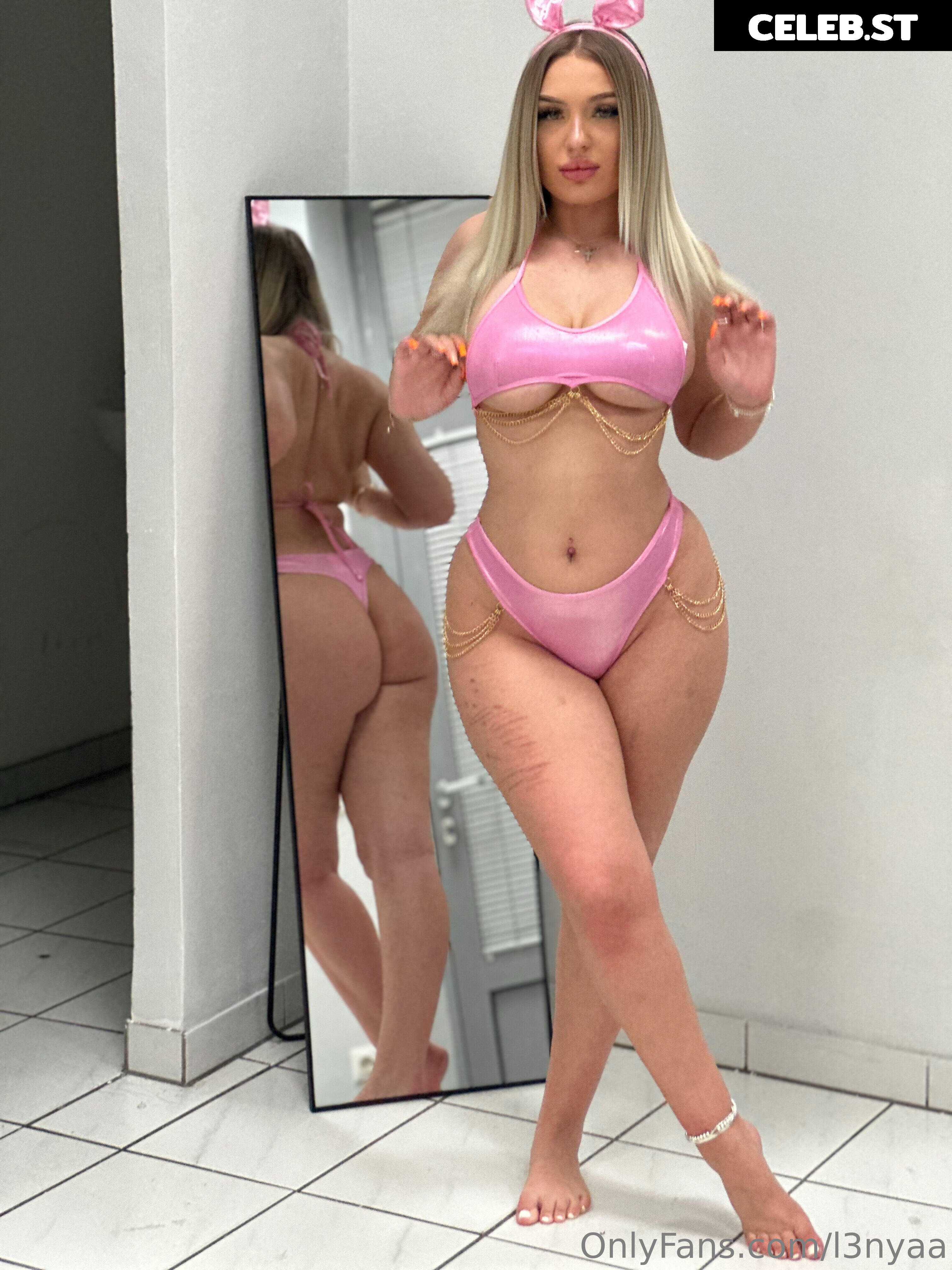 Lenya Image 2558096