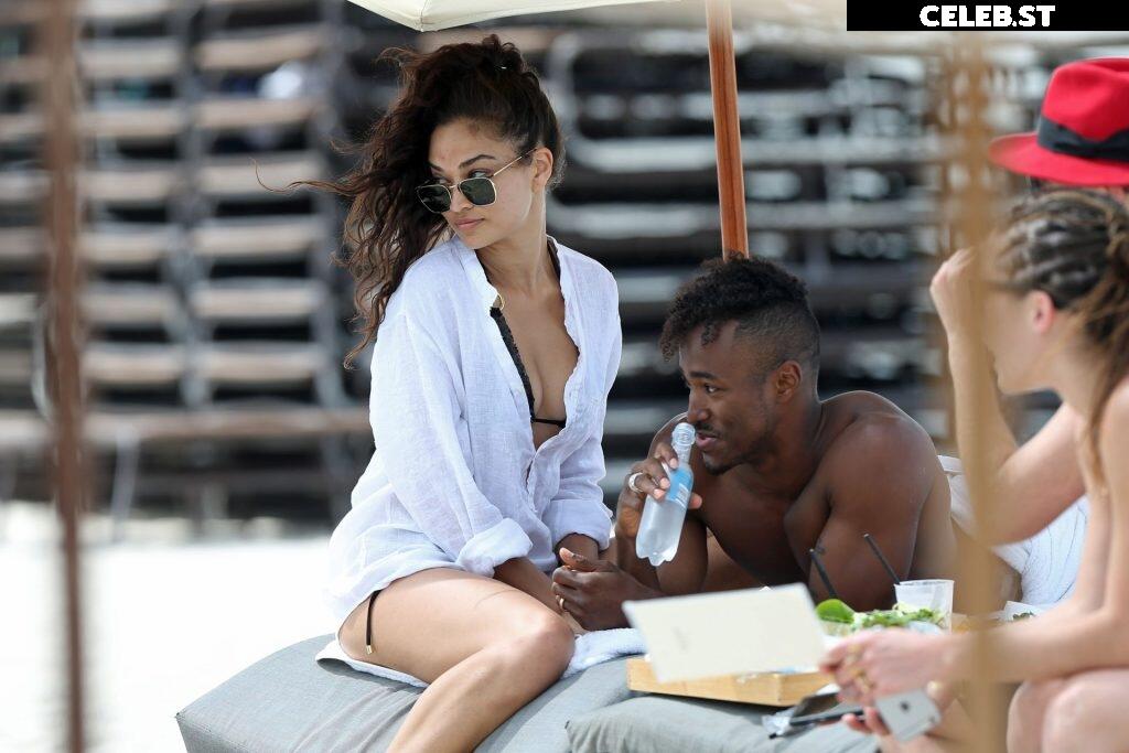 Shanina Shaik Image 2545333
