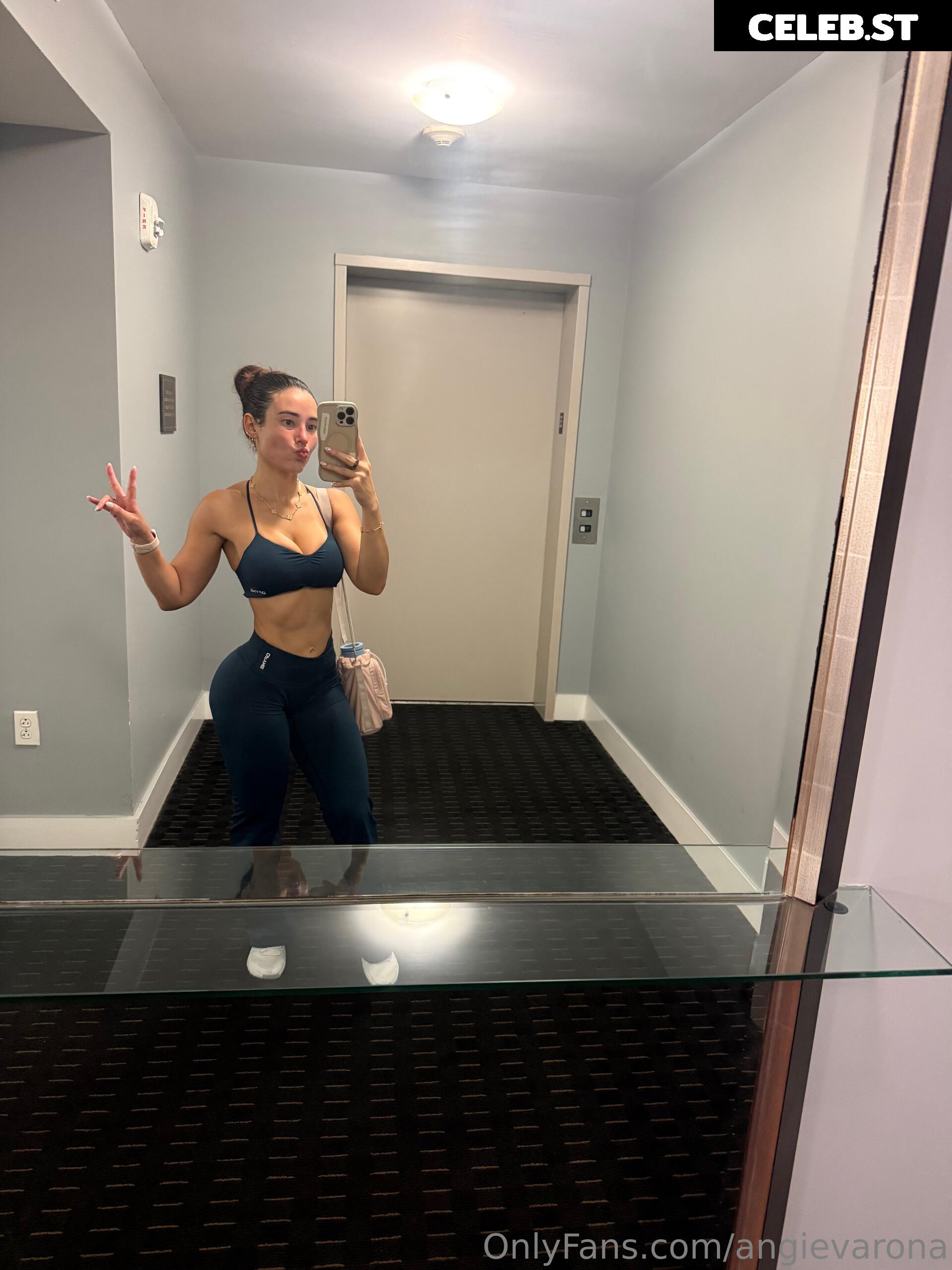 Angie Varona Image 25462692