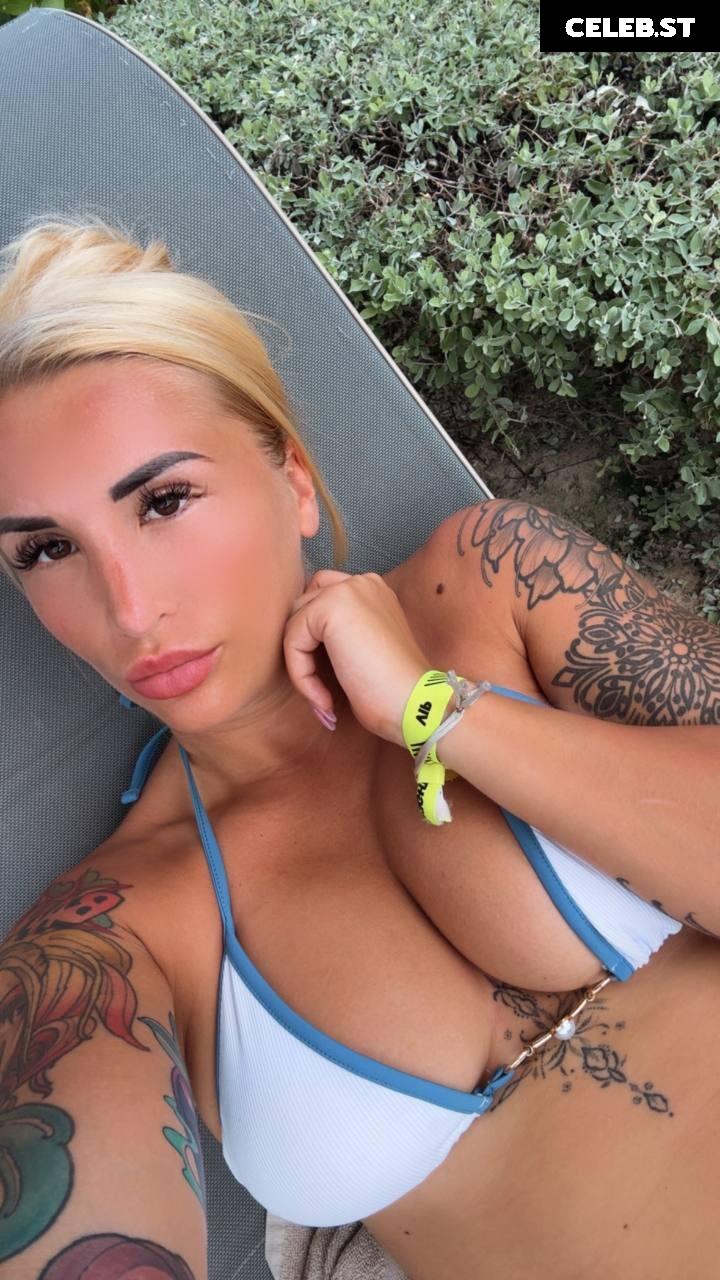 Kara Kay Image 2547151