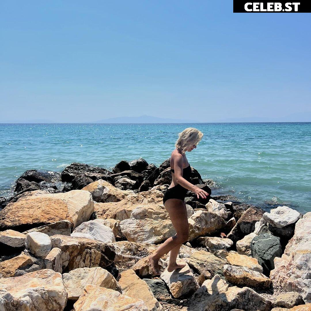 Susan Sideropoulos Image 2547304