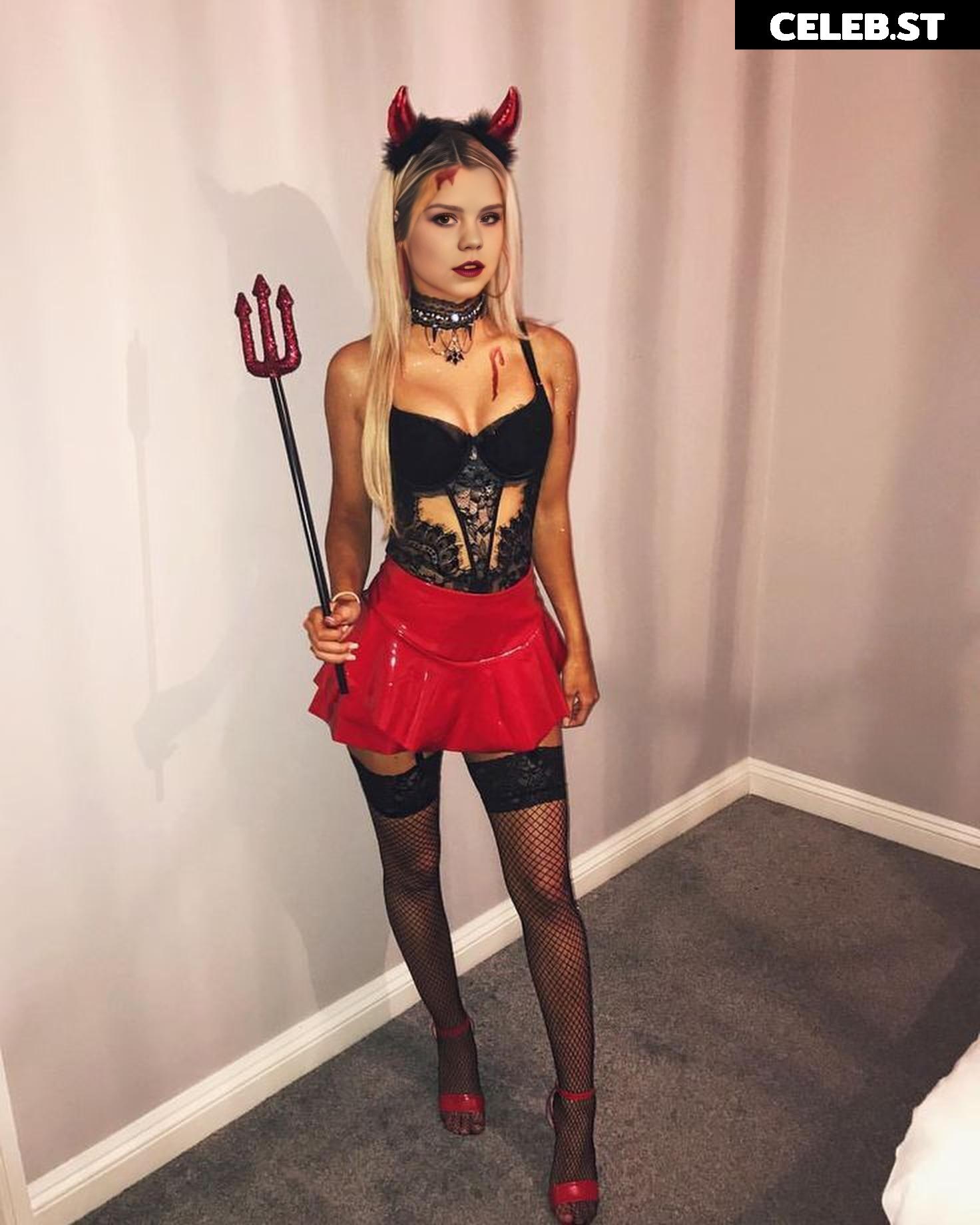 Lea Peach Image 2541447