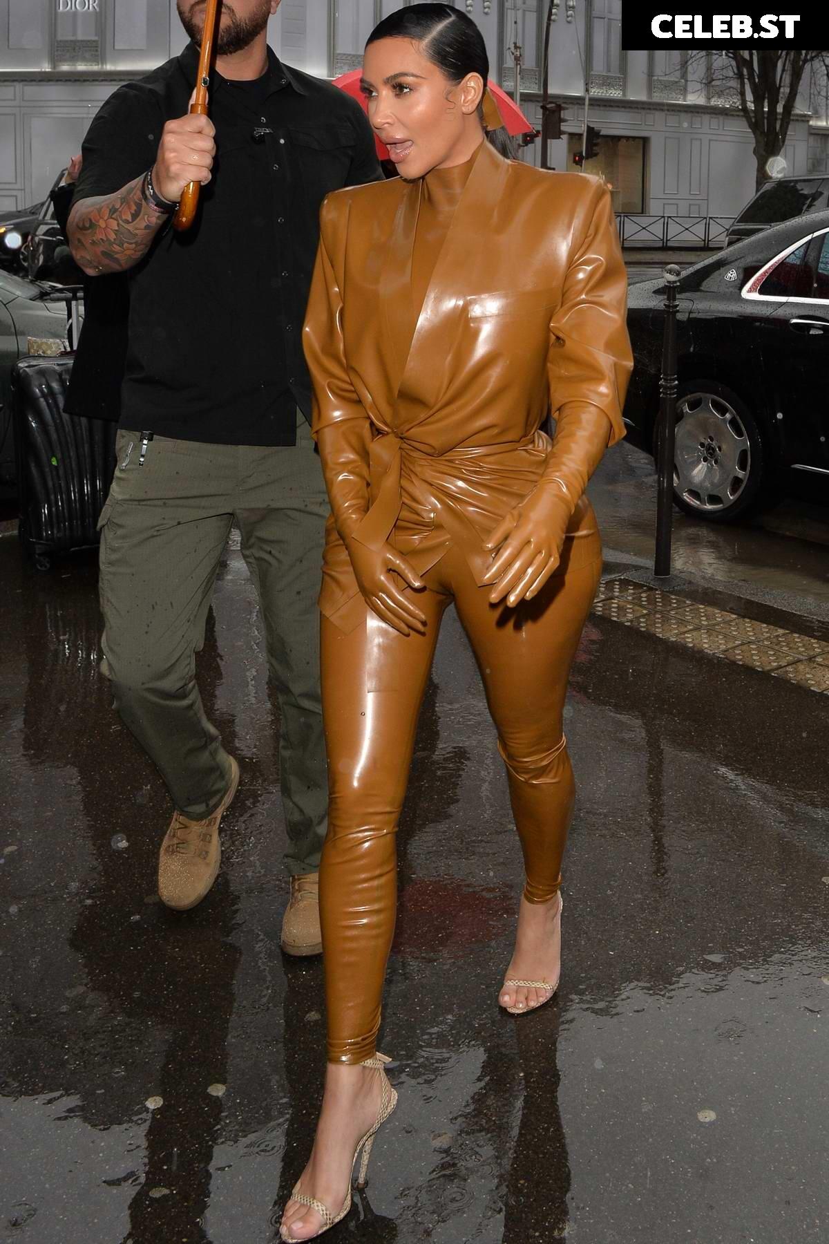 Kim Kardashian Image 2542480