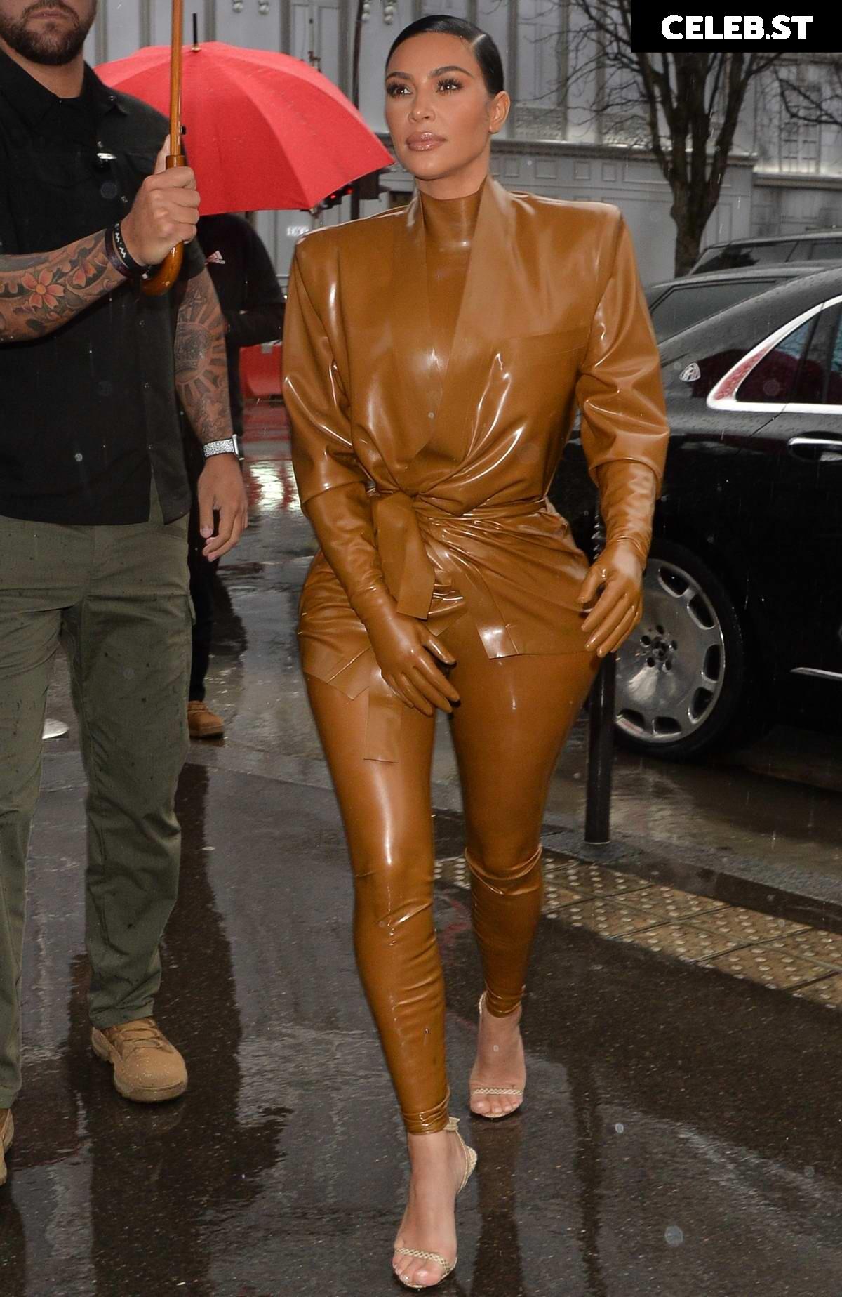 Kim Kardashian Image 2542429