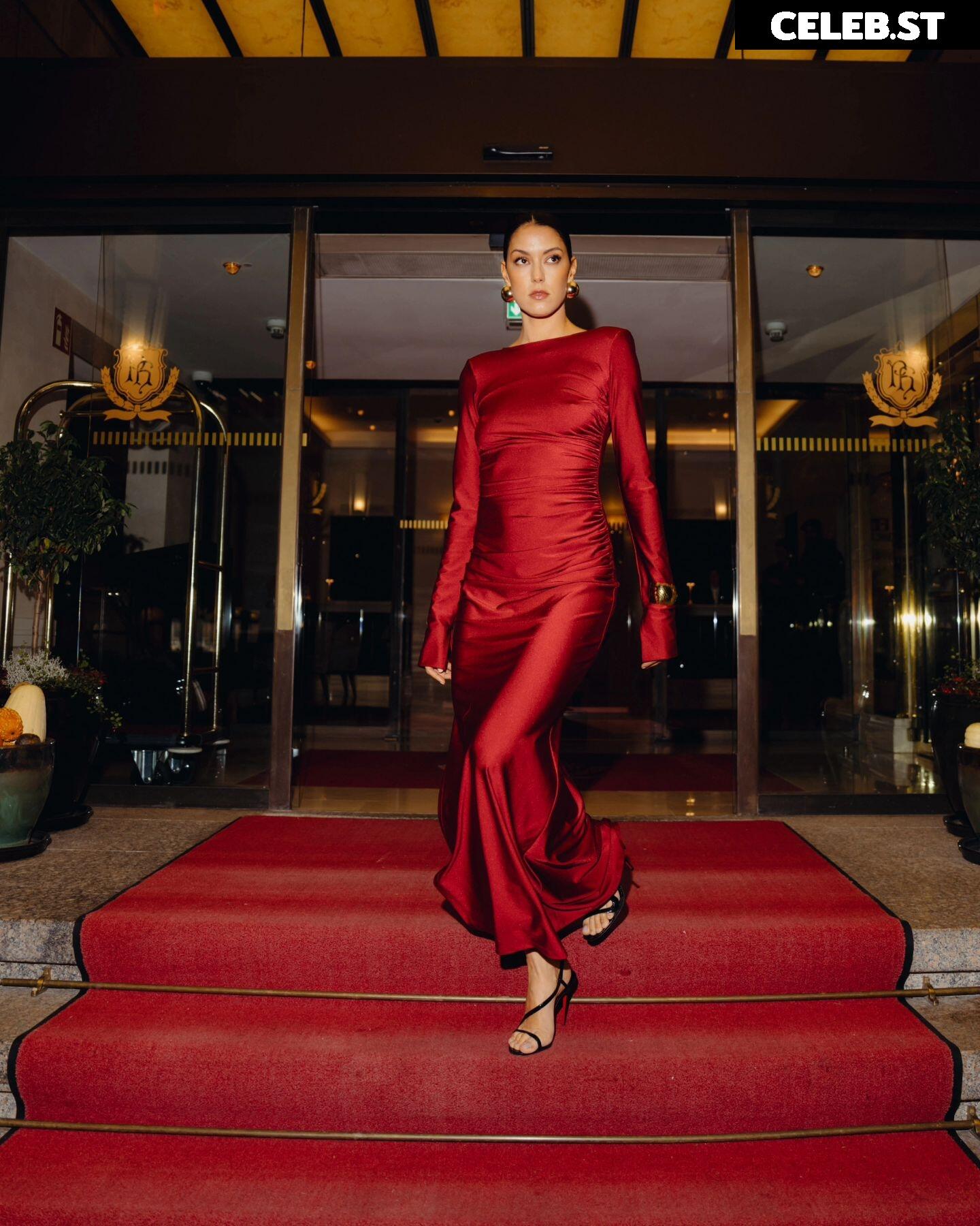 Rebecca Mir Image 2542626