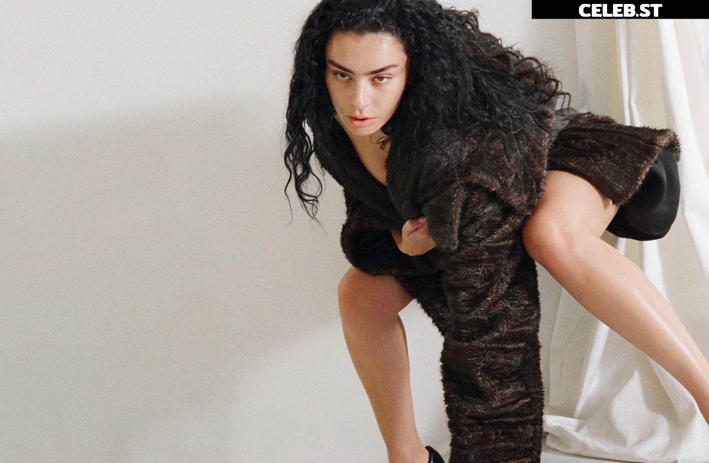 Charli XCX Image 2542094