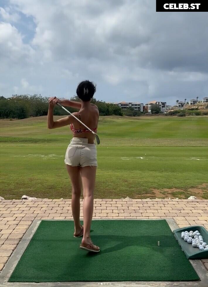 Nadine Menz Image 2542296