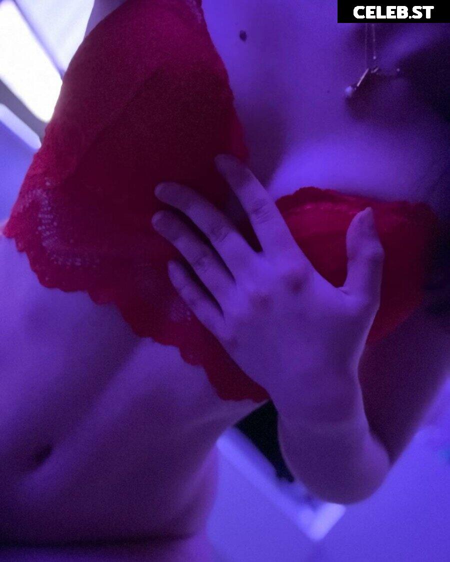 emma.em Image 254318