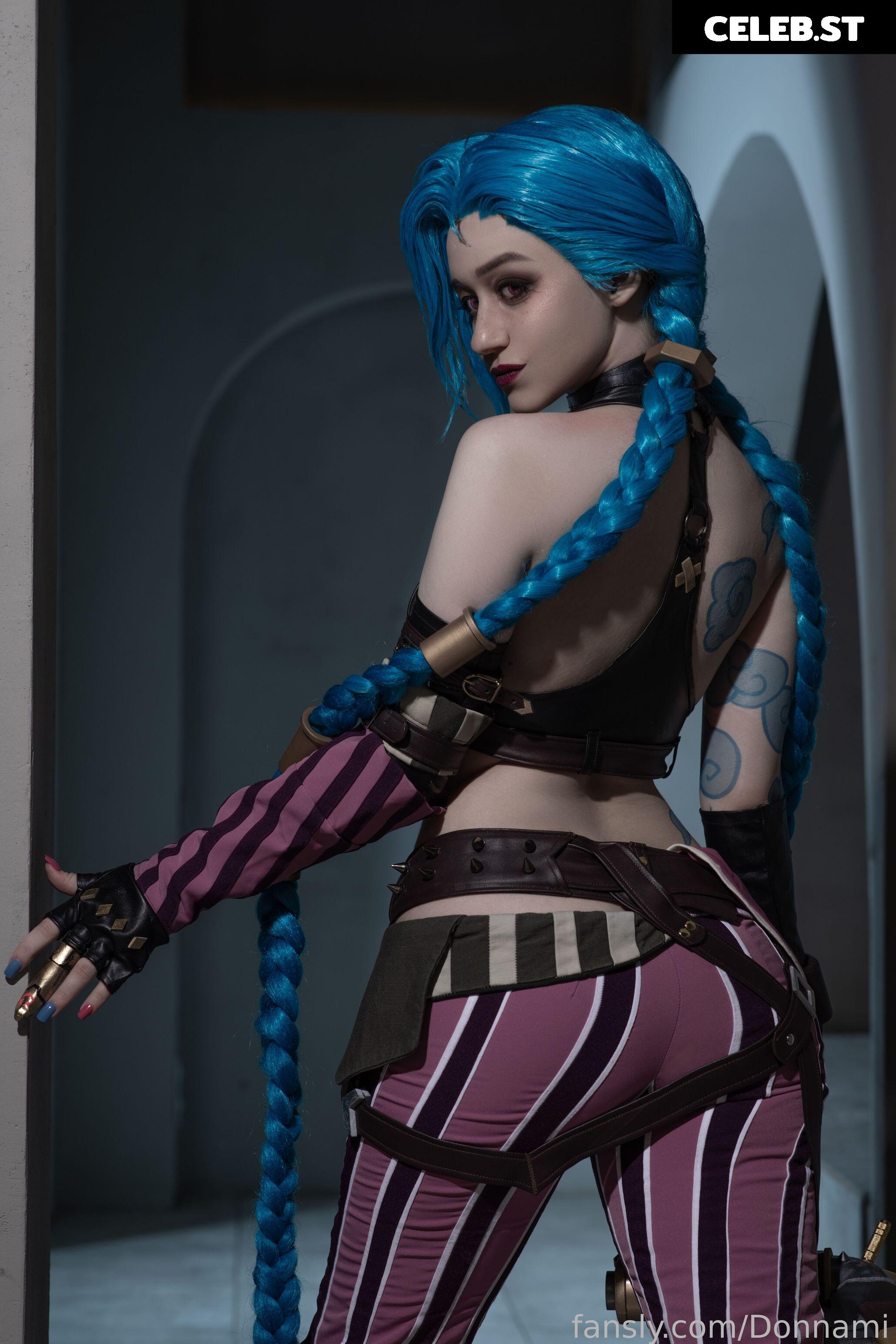 Donna loli Image 25404085