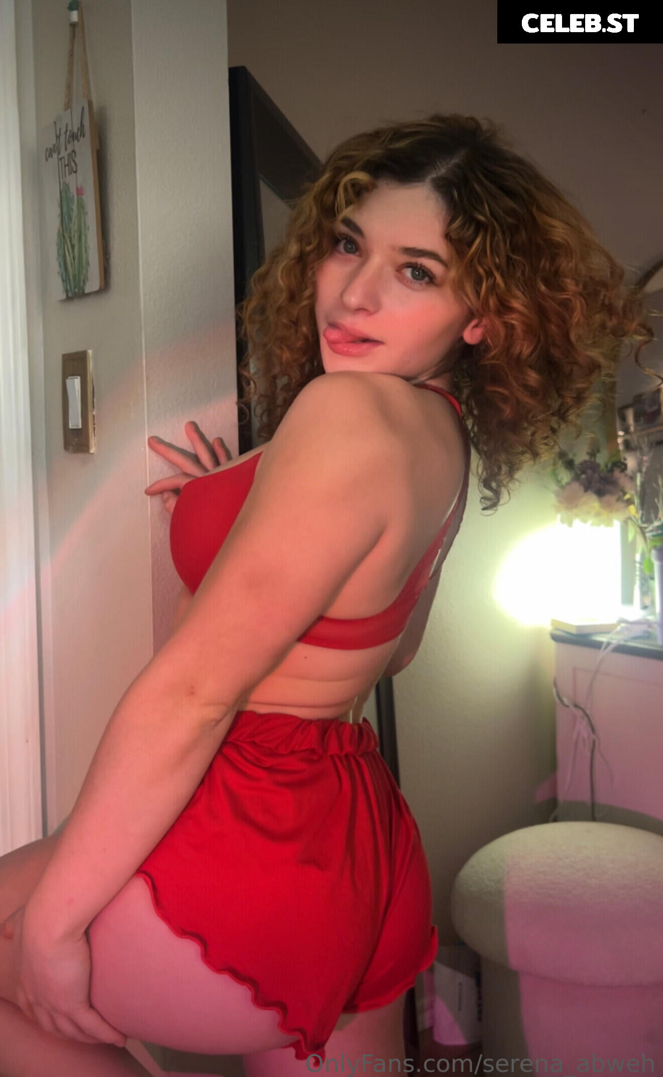 Serena Abweh / Rena_Serenaa Image 25406565