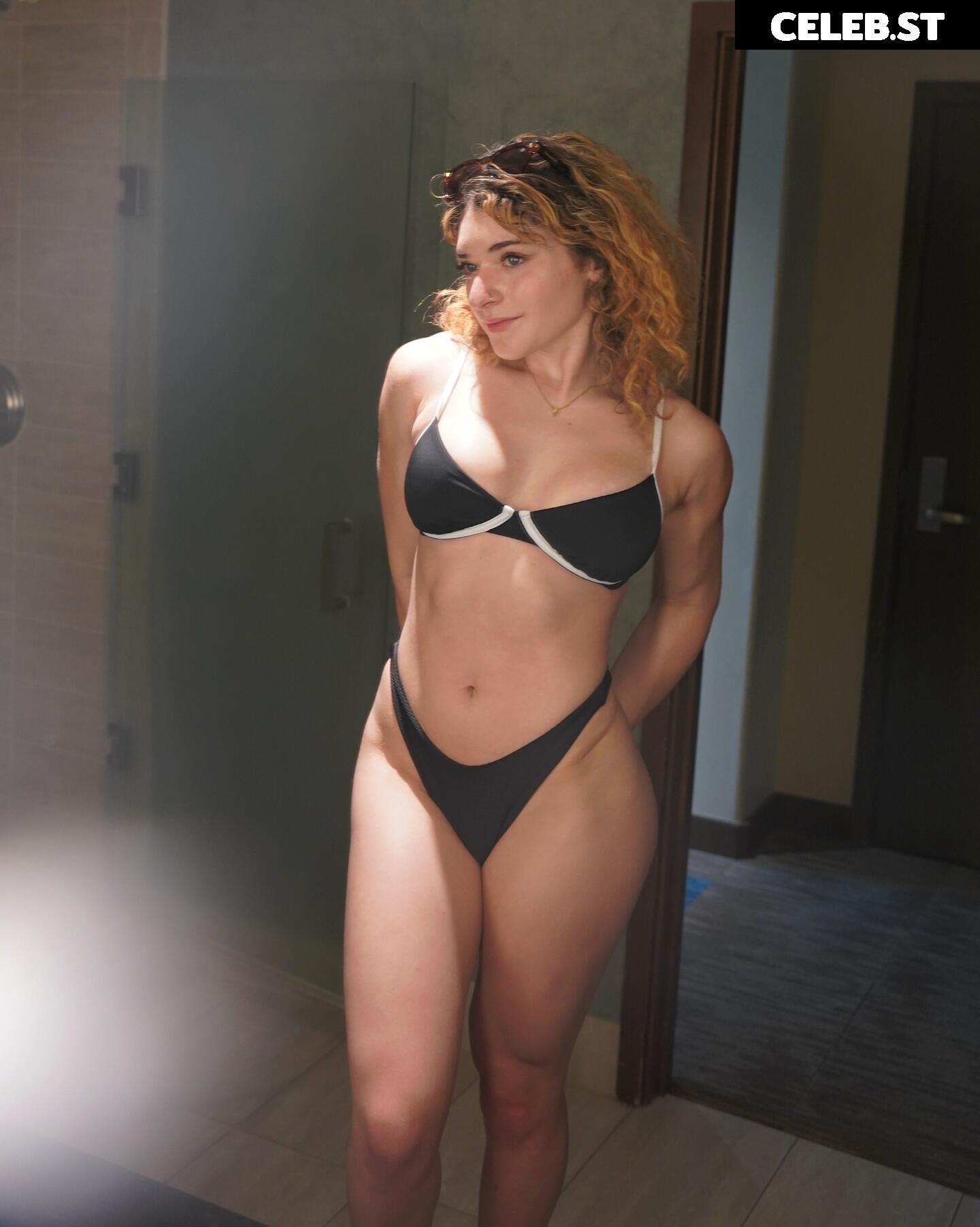 Serena Abweh / Rena_Serenaa Image 25406543
